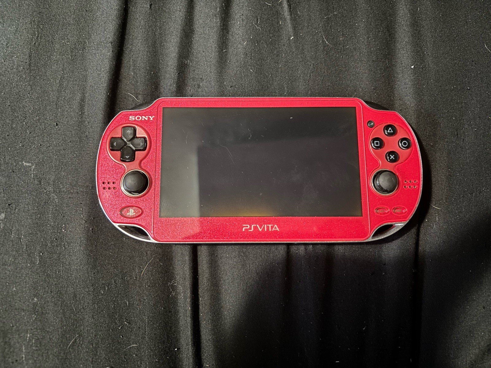 Red PSVITA PCH-1000 Japanese Model