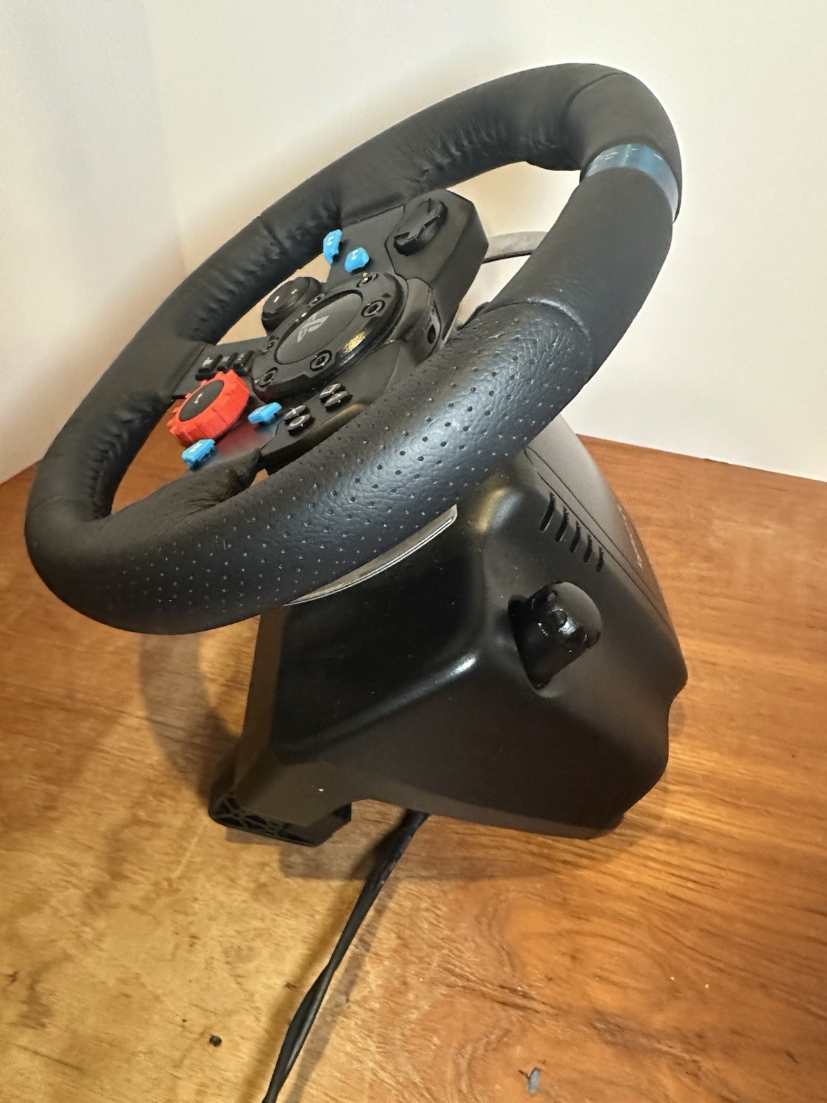 Logitech G29 Driving Force Racing Wheel – Black (941-000110)