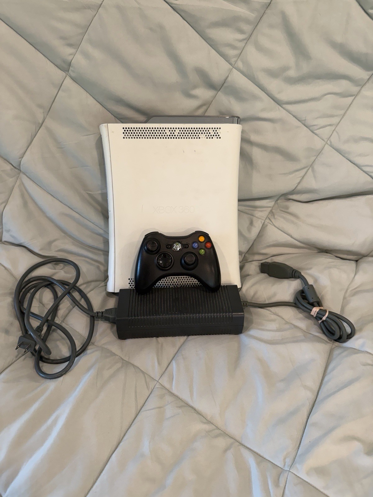 Xbox 360 White Console Bundle Controller, Power & HDMI – Tested – Cleaned