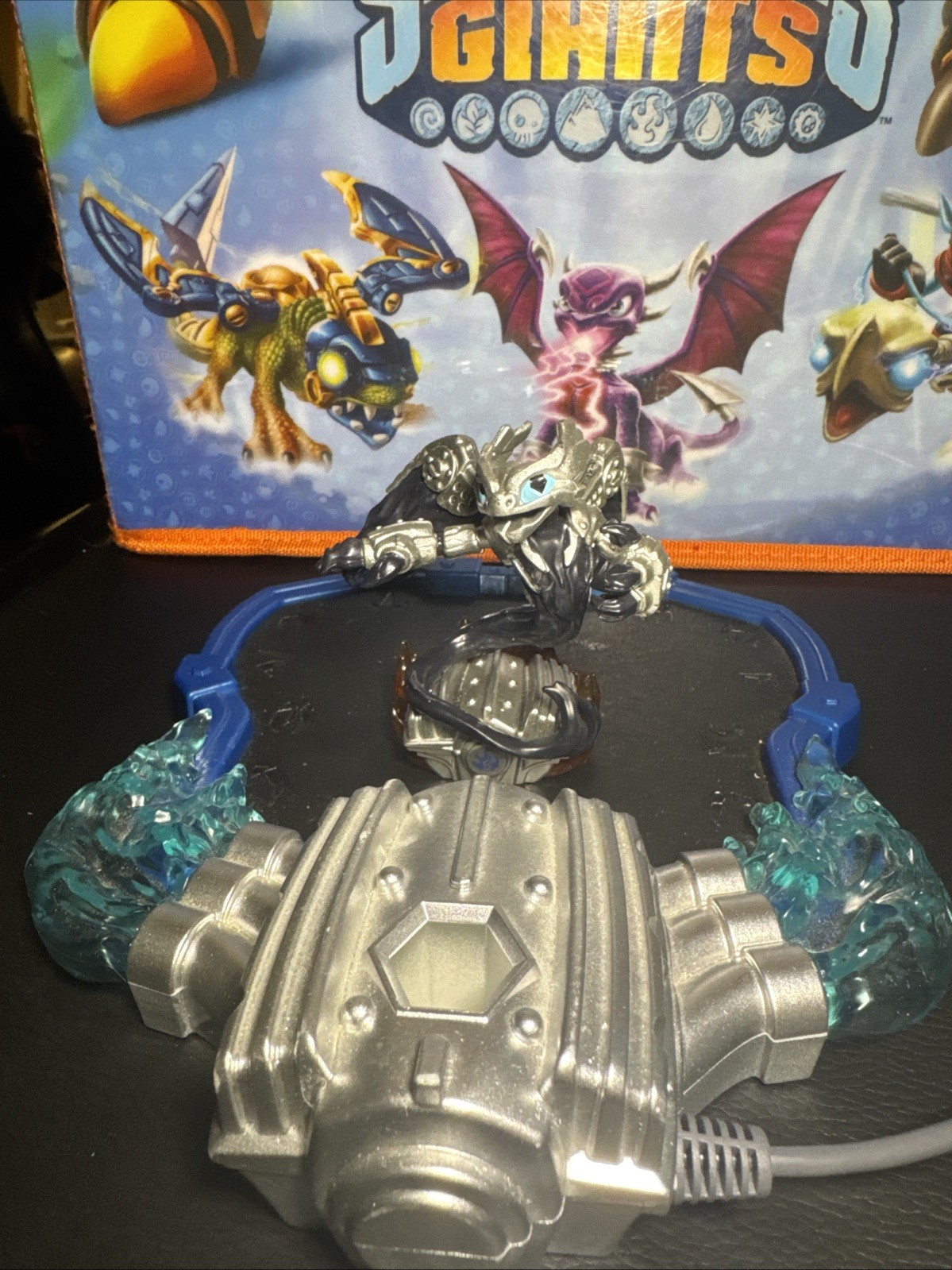 Skylanders Superchargers Dark Spitfire Hot Streak And Kaos Trophy
