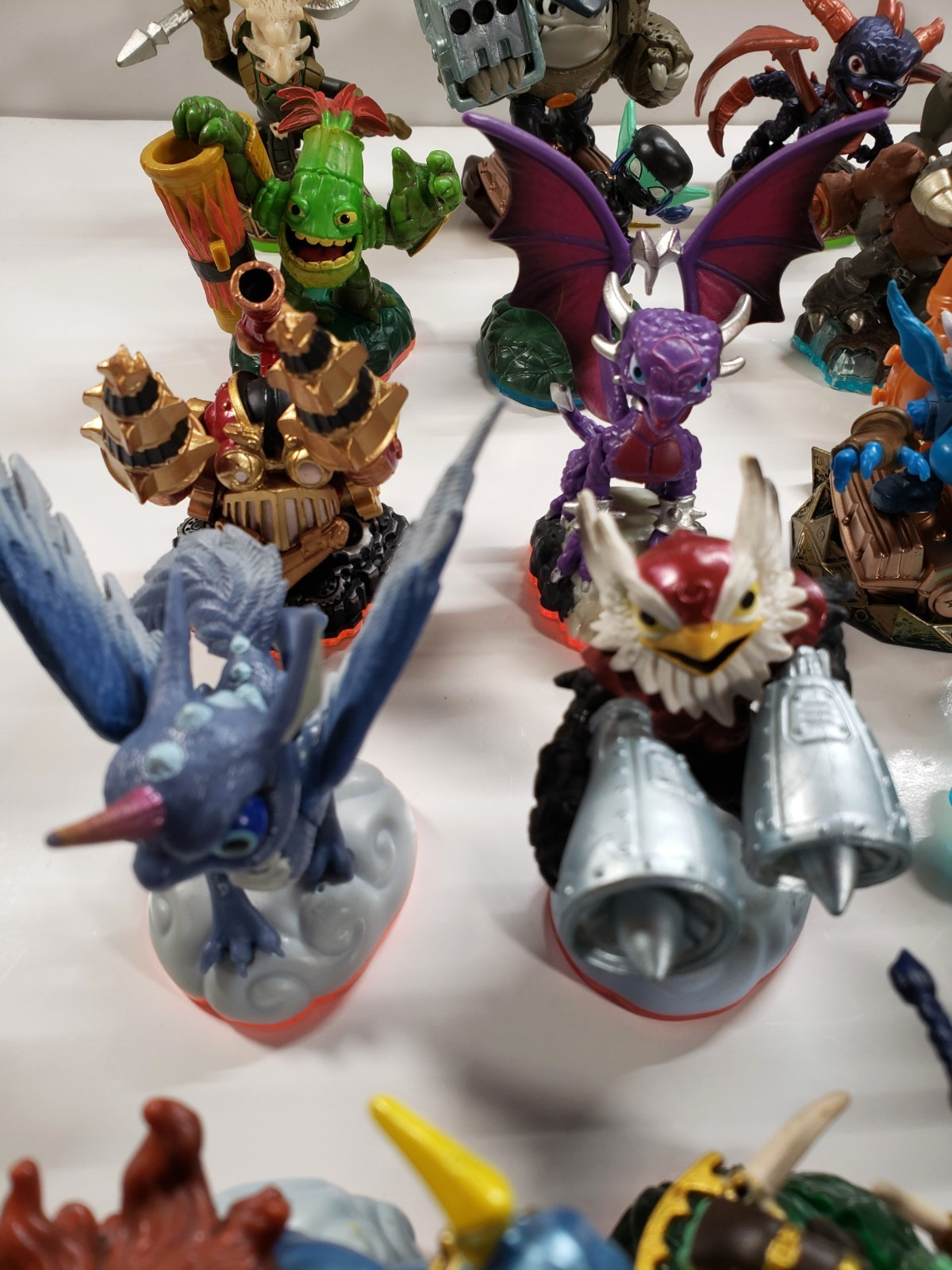 Skylanders Lot of 42 Figures – Superchargers Spyro’s Adventure Giants Swap Force