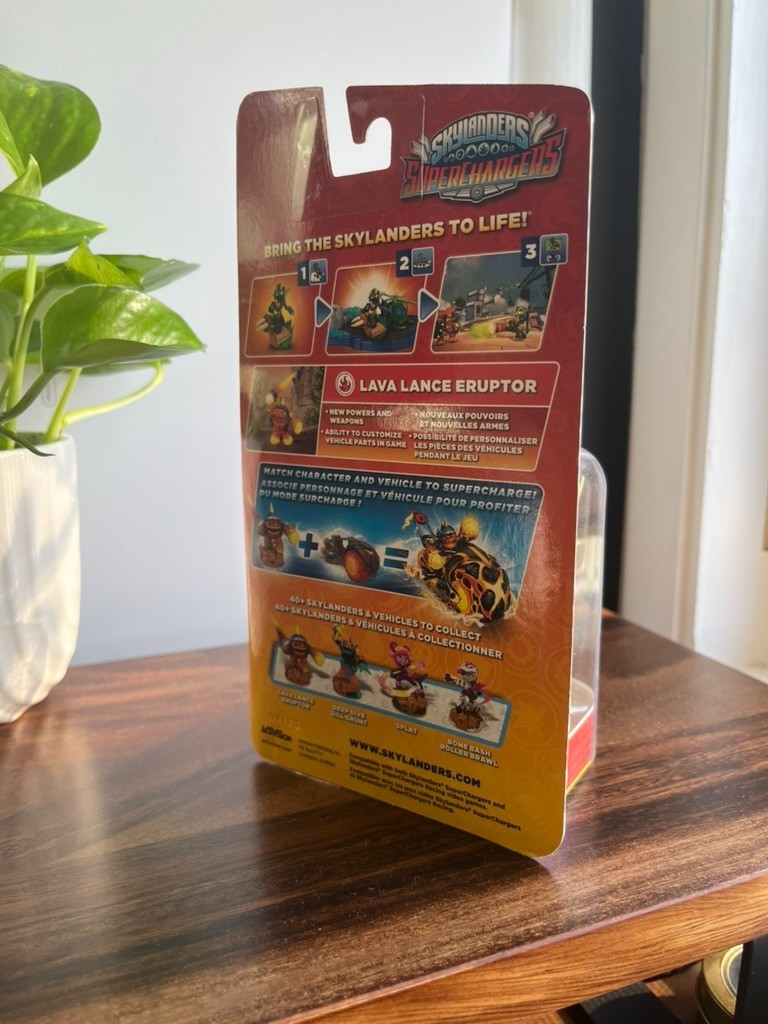Skylanders Superchargers – Patina Lava Lance Eruptor CHASE VARIANT – New in Box!