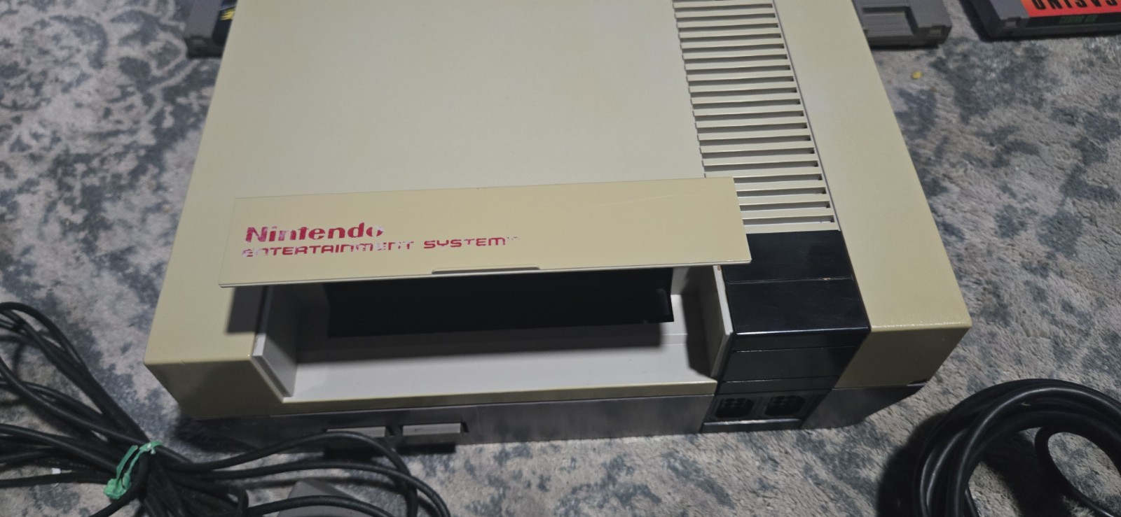 Nintendo NES Entertainment System Console Bundle w/ Games, Controller