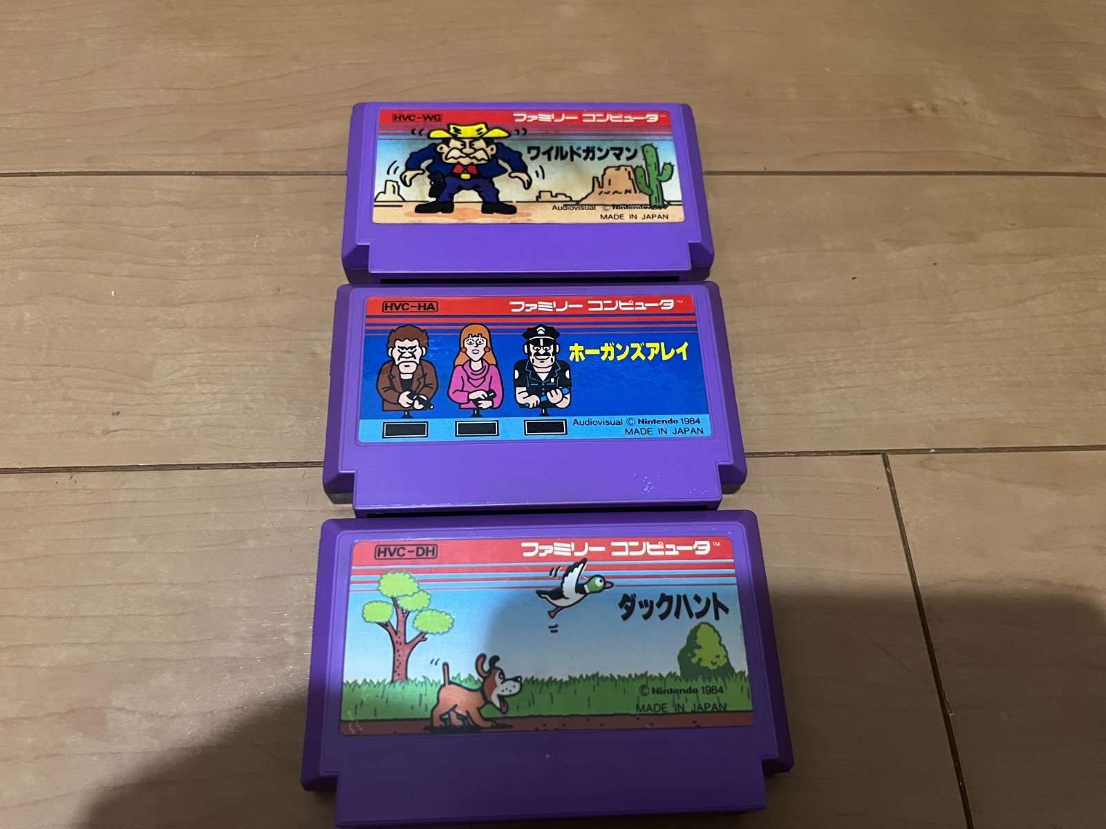 Nintendo Famicom WILD GUNMAN Controller and 3 Games