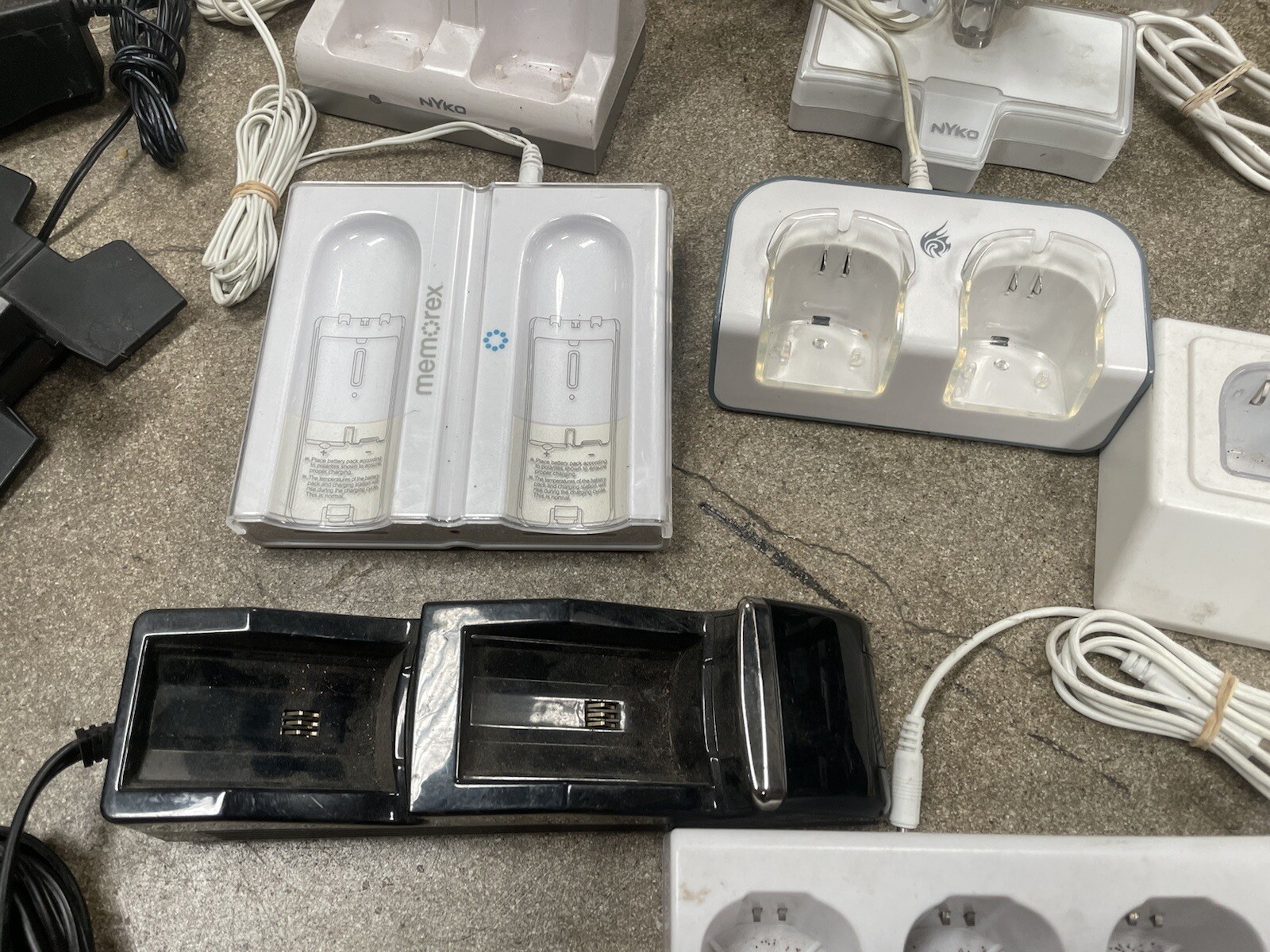 3rd Party Controller Charger Lot: PS4, Xbox 360, Wii & More