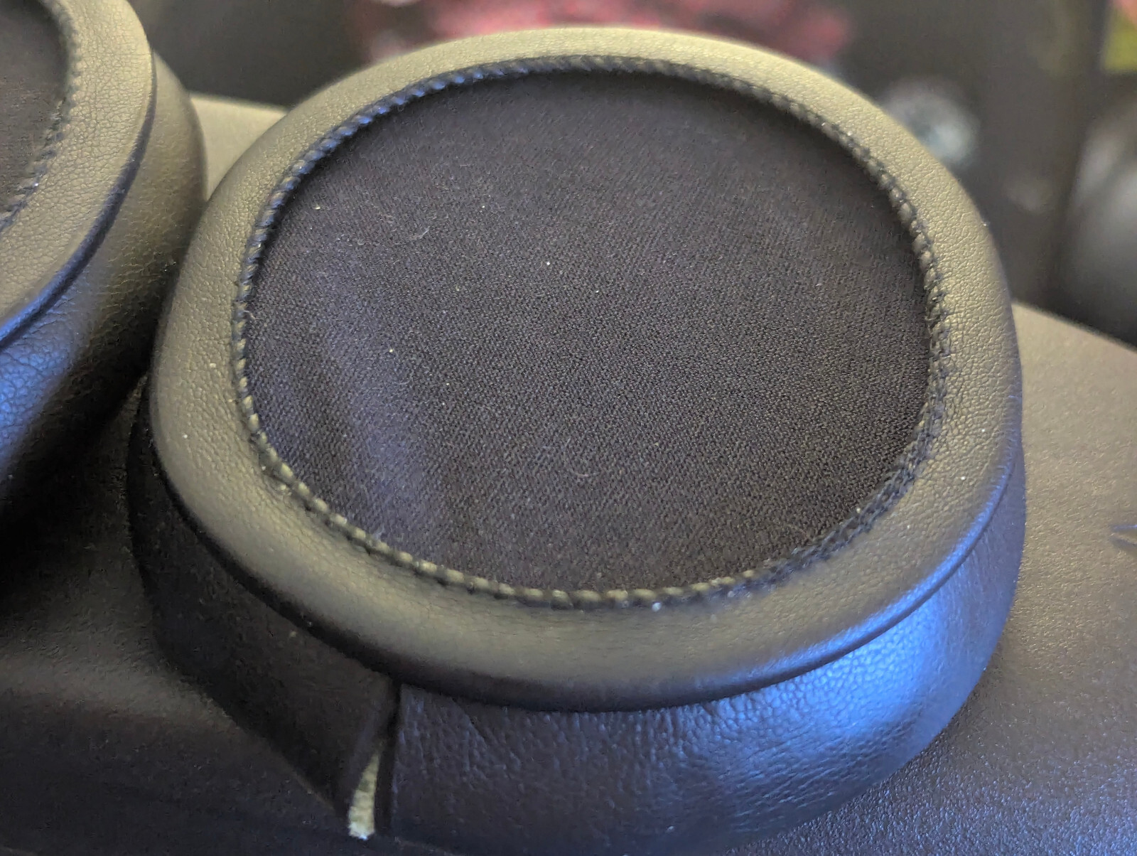 SteelSeries Arctis Pro Black Soft Synthetic Leather + Memory Foam Ear Cushions