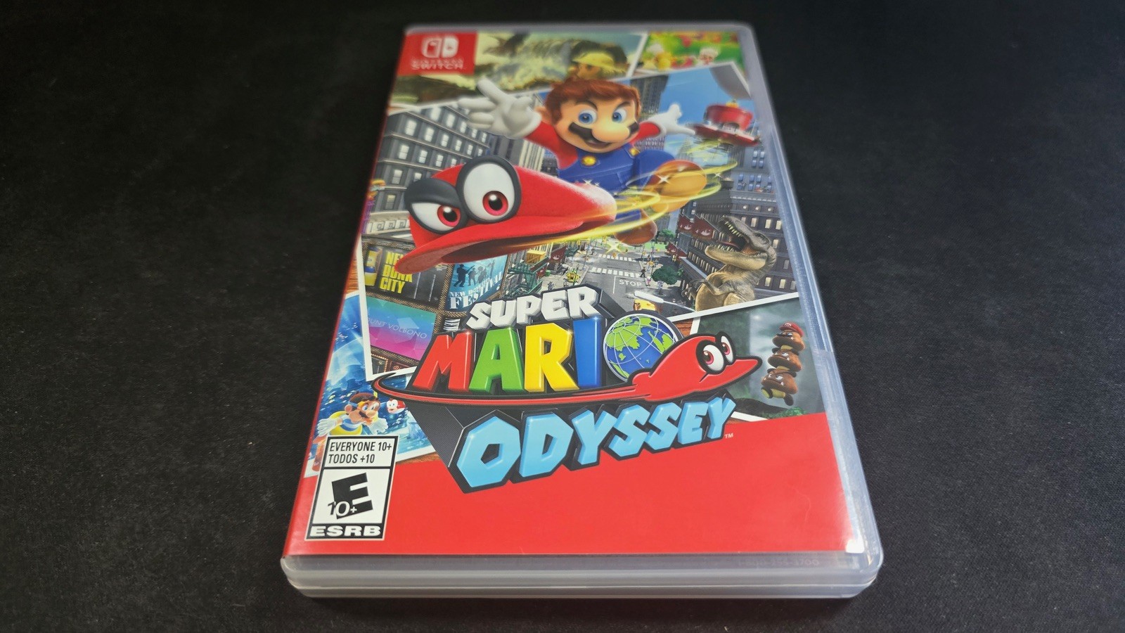 Super Mario Odyssey Nintendo Switch game NRMT condition COMPLETE n box!