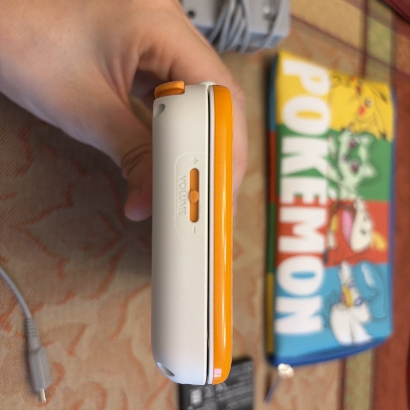 New Nintendo 2DS XL Region Free w/ Charger Stylus Case | White Orange |