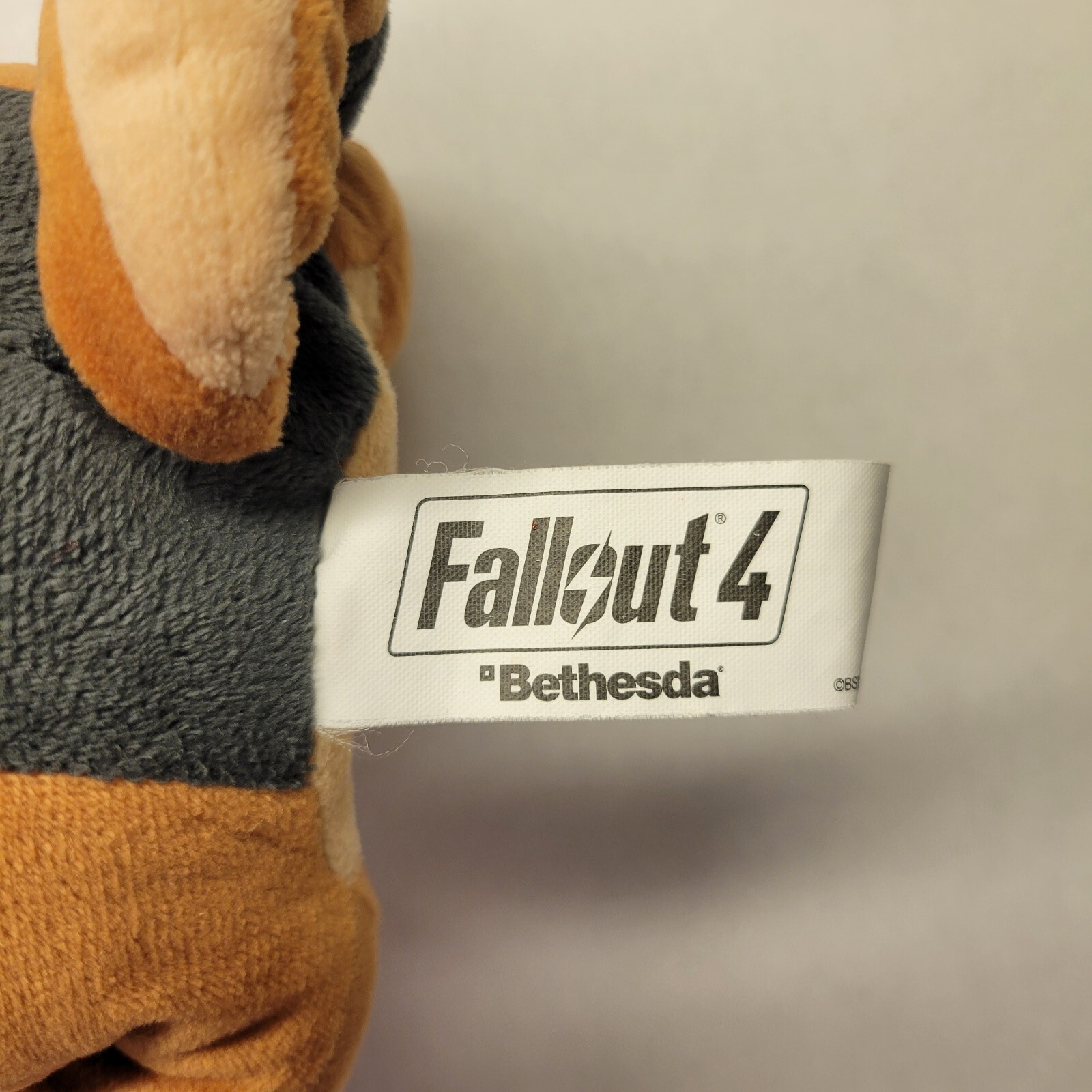 Fallout 4 Dogmeat Plush w/ Bandanas & Goggles Bethesda