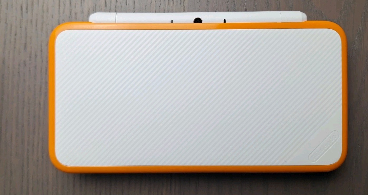 New Nintendo 2DS XL White Orange | Charger + 32GB SD Card | Region Free