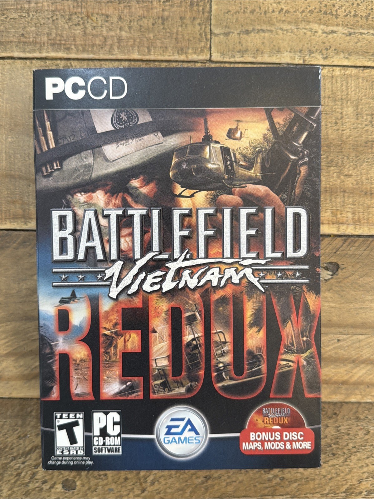 Battlefield Vietnam Redux Video Game PC 2005 + BONUS DISC EA Games Big Box