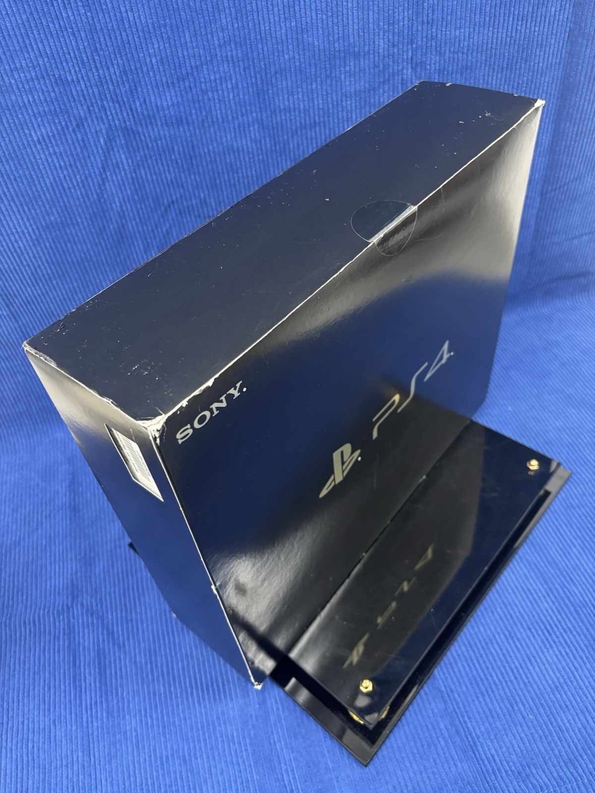 Sony PlayStation 4 Limited Taco Bell Edition – Gold Console 500GB Sealed