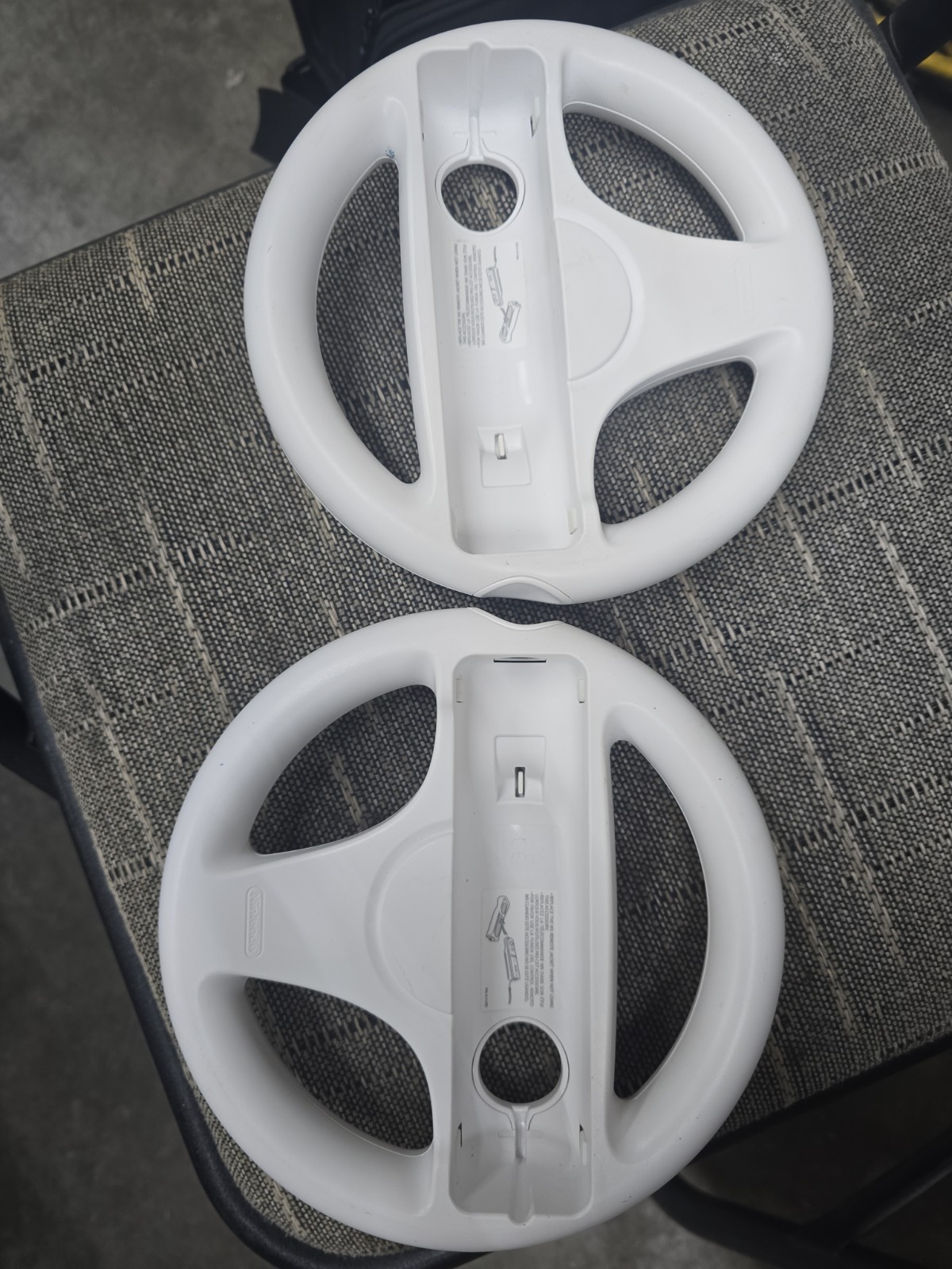 2X Official Nintendo Wii Steering Wheel Mario Kart OEM White RVL-024 Lot of 2