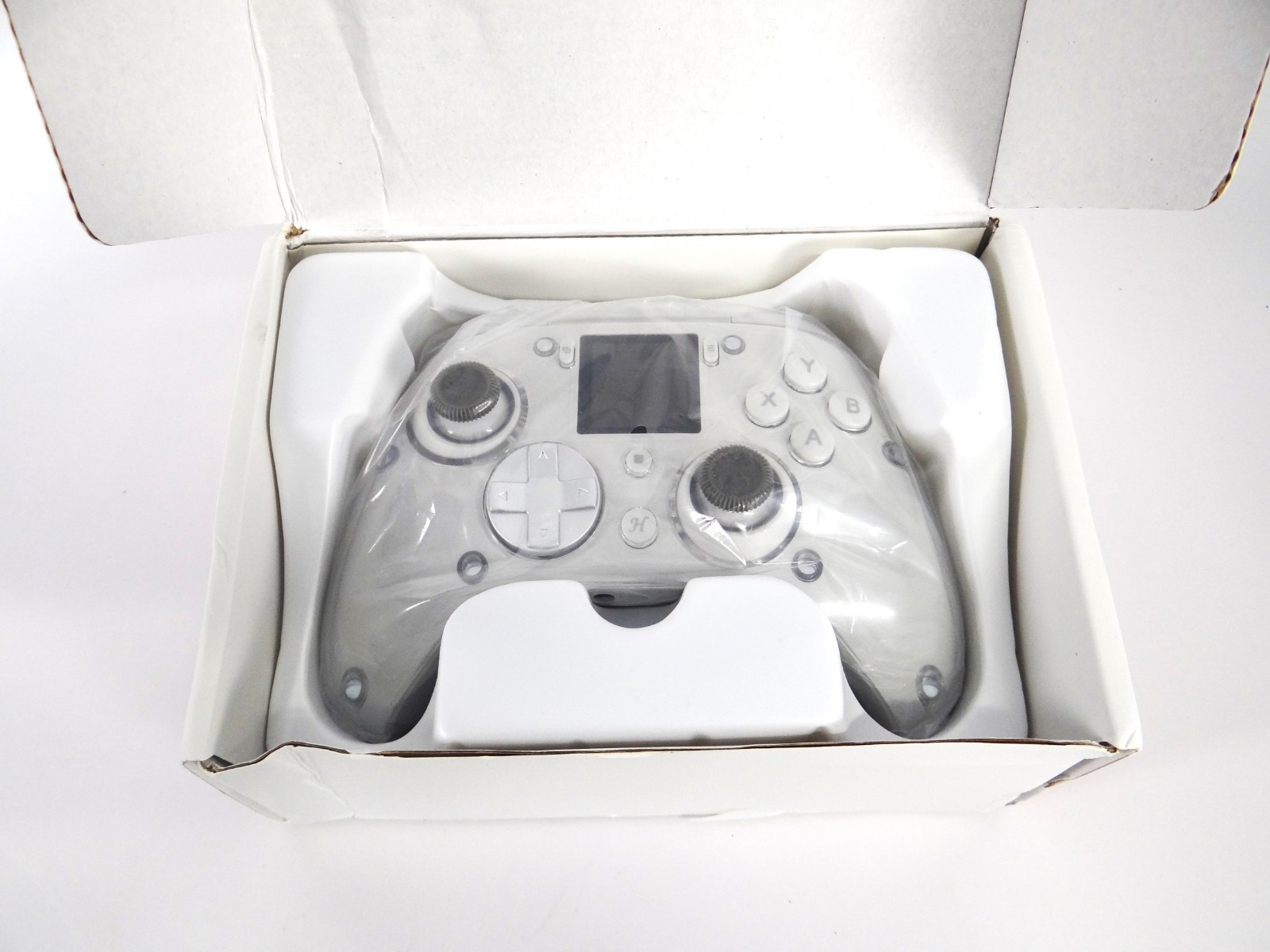 Lenovo X01 1.44″ Smart Screen Wireless Controller 3 Modes Switch PS4 Android PC