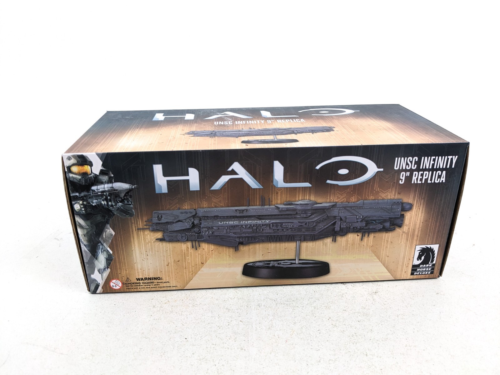 Dark Horse Deluxe Microsoft Halo UNSC Infinity 9″ Replica Ship Statue 2016