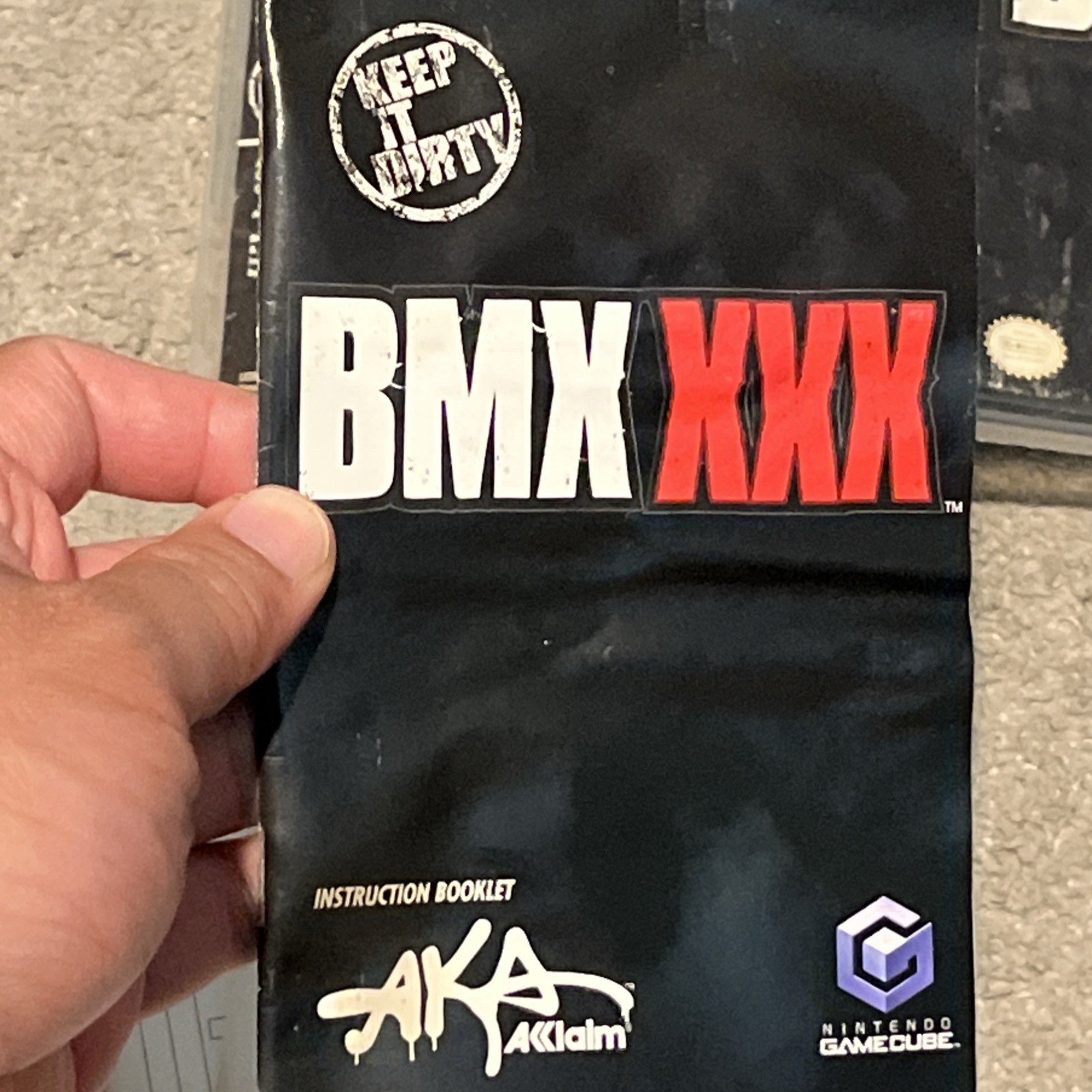 BMX XXX Nintendo Gamecube Complete CIB w/ Poster Manual Reg Card Water Damaged