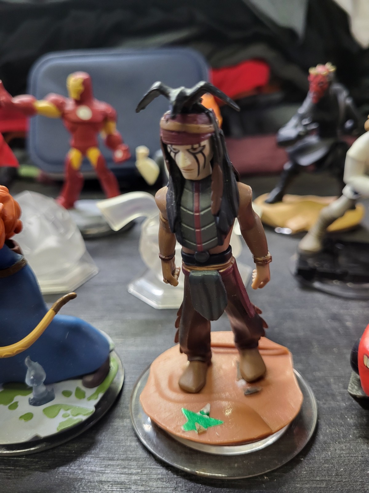 Disney Infinity Lot Of 12 Mixed Pieces – Star Wars – Marvel Ecc. – Cars Assorted