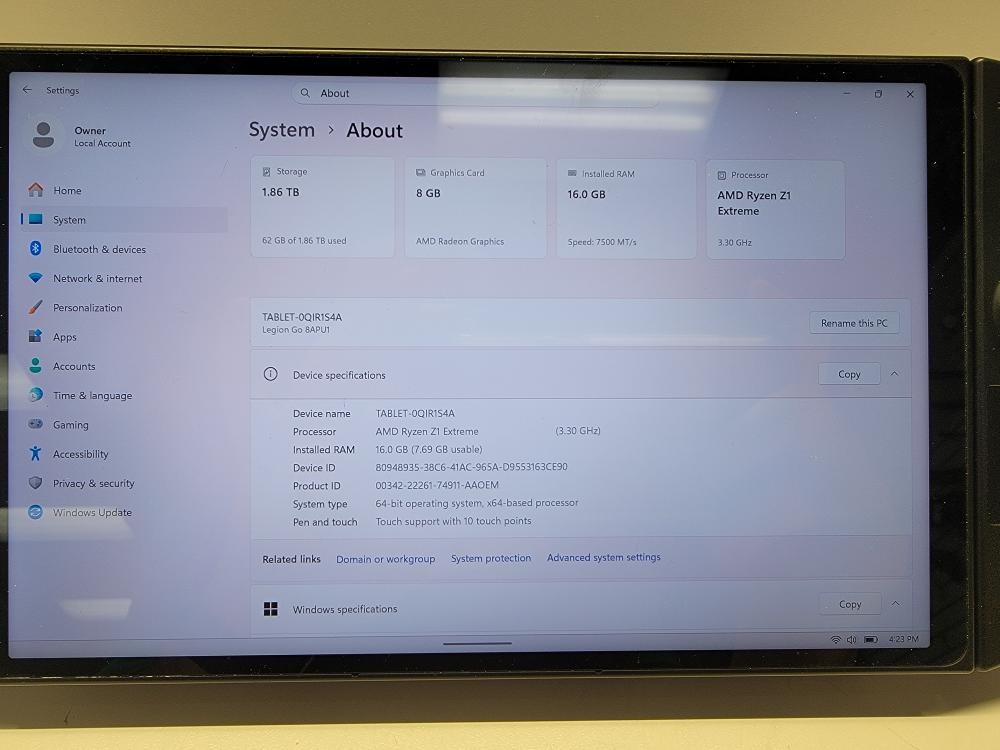 LENOVO LEGION GO W/ACC (P14028624)