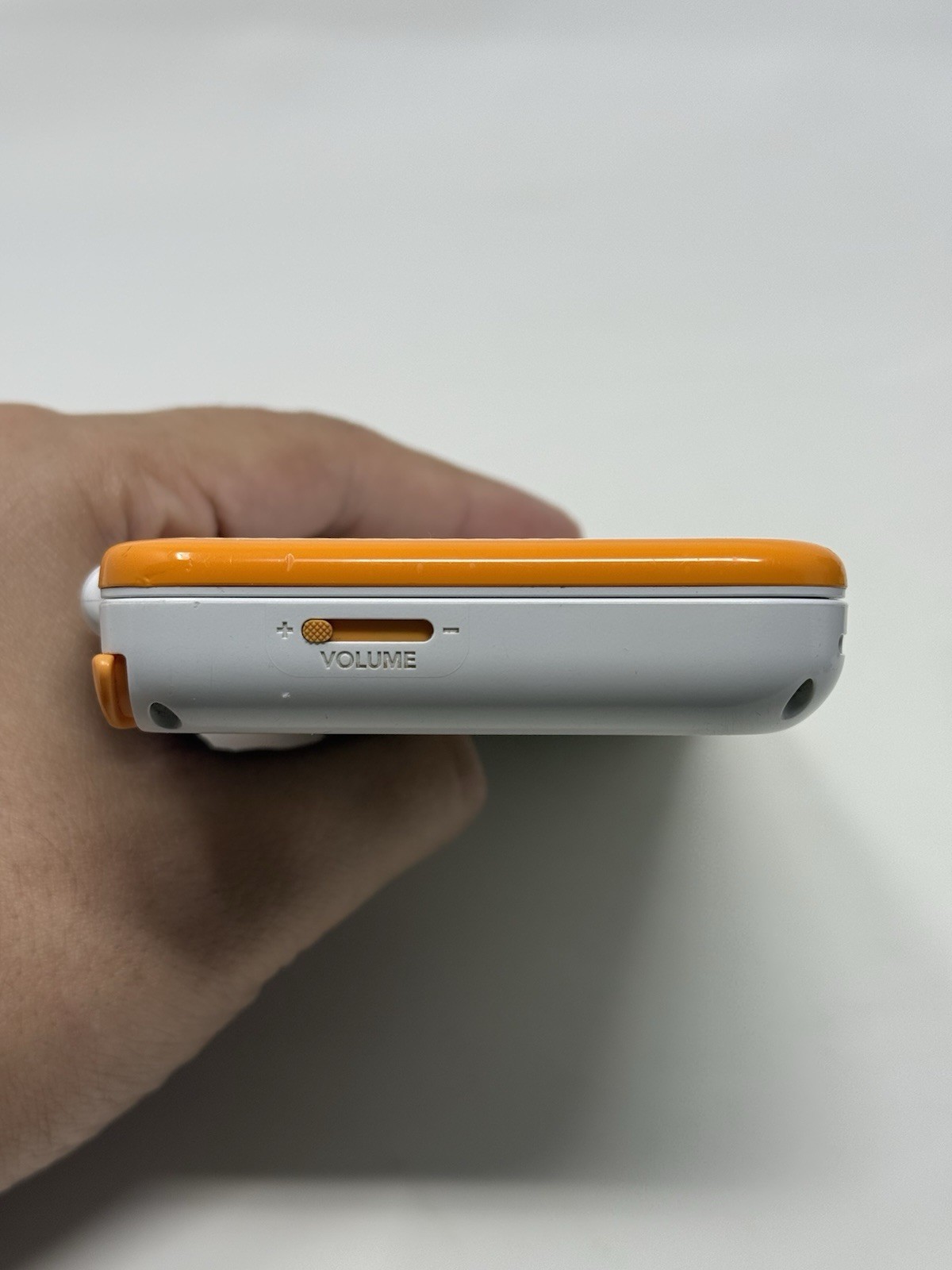 New Nintendo 2DS XL Orange White Handheld USA System w Charger Stylus and Extras