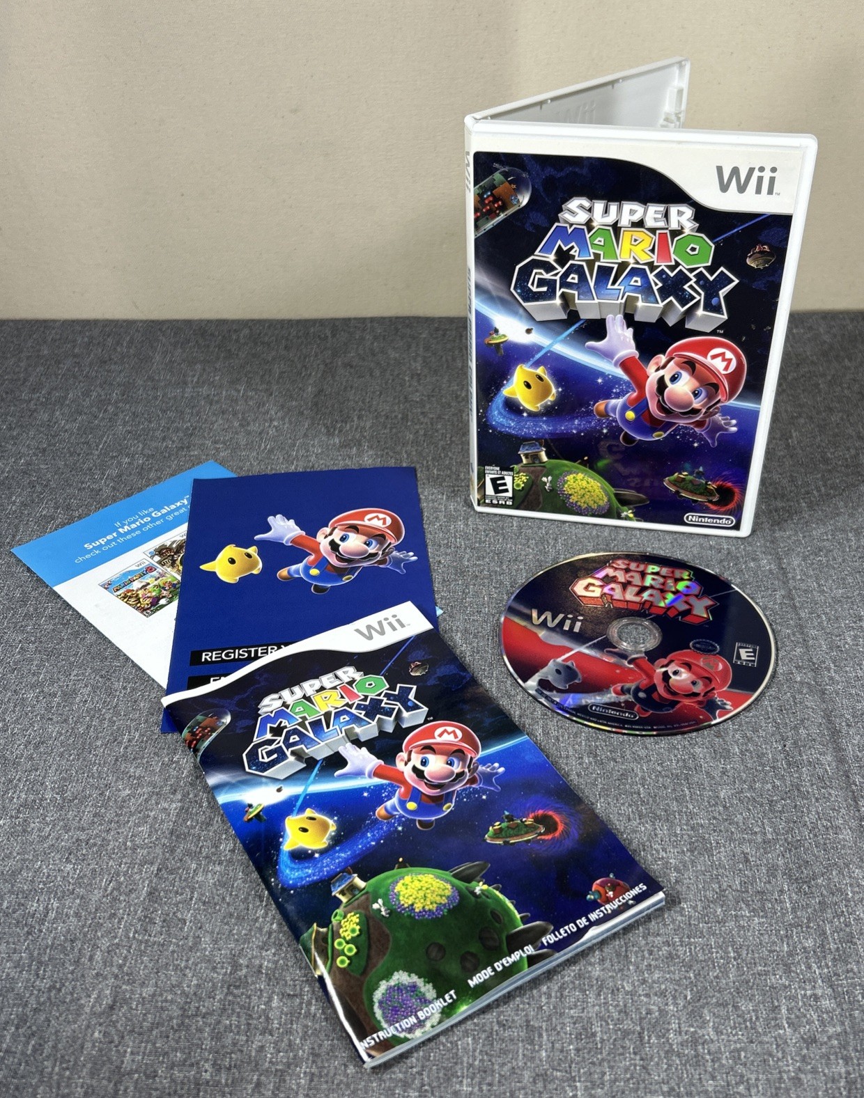 Super Mario Galaxy (Nintendo Wii, 2007) CIB Nice Condition Clean