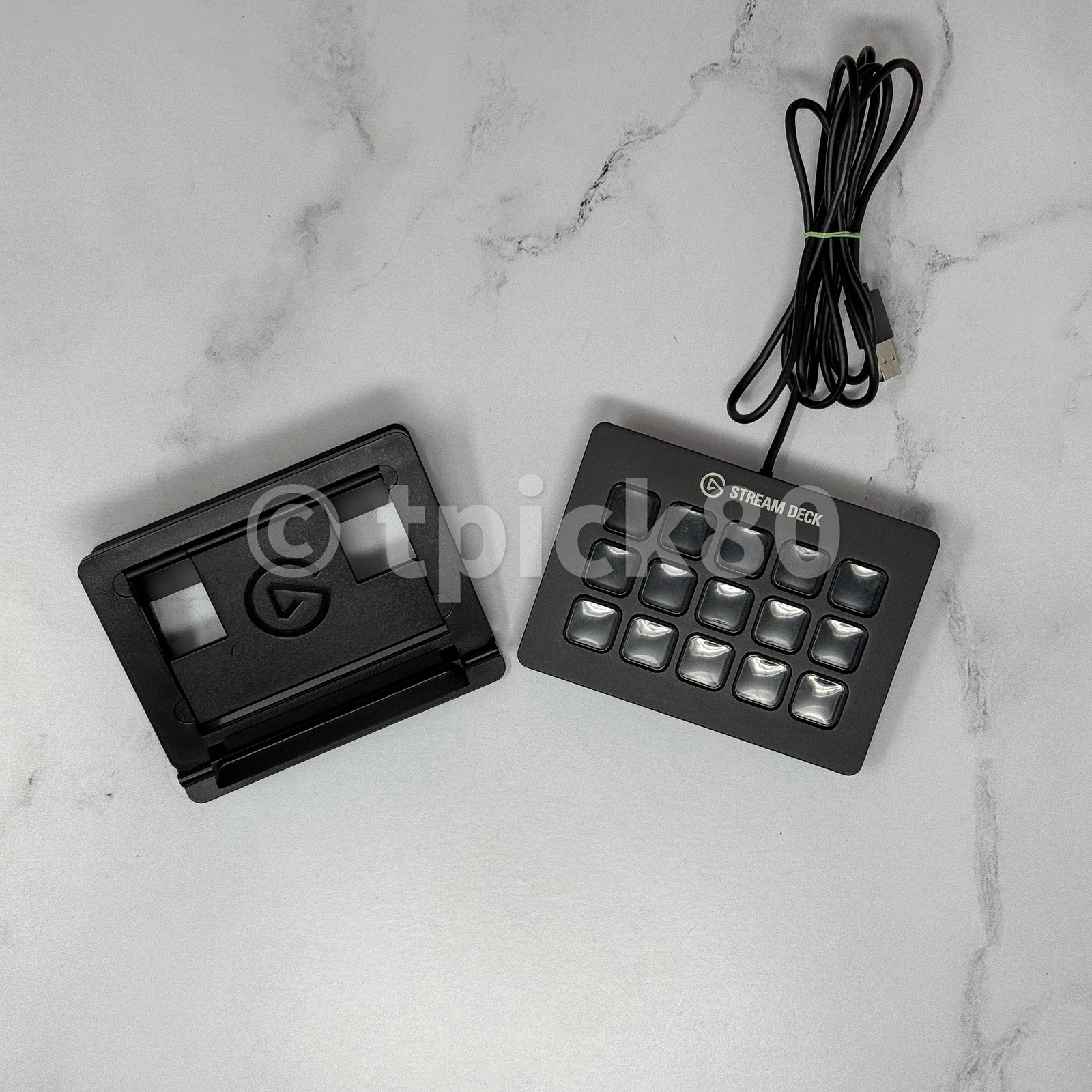 Elgato Stream Deck Live Content Creation Controller w/ Stand – Black, 15 Keys