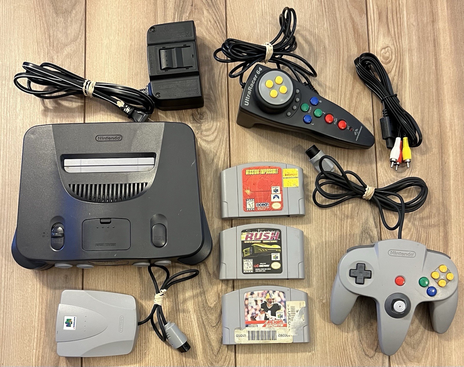 Nintendo 64 N64 Console Bundle 3 Games 2 Controllers Tested Working Gray