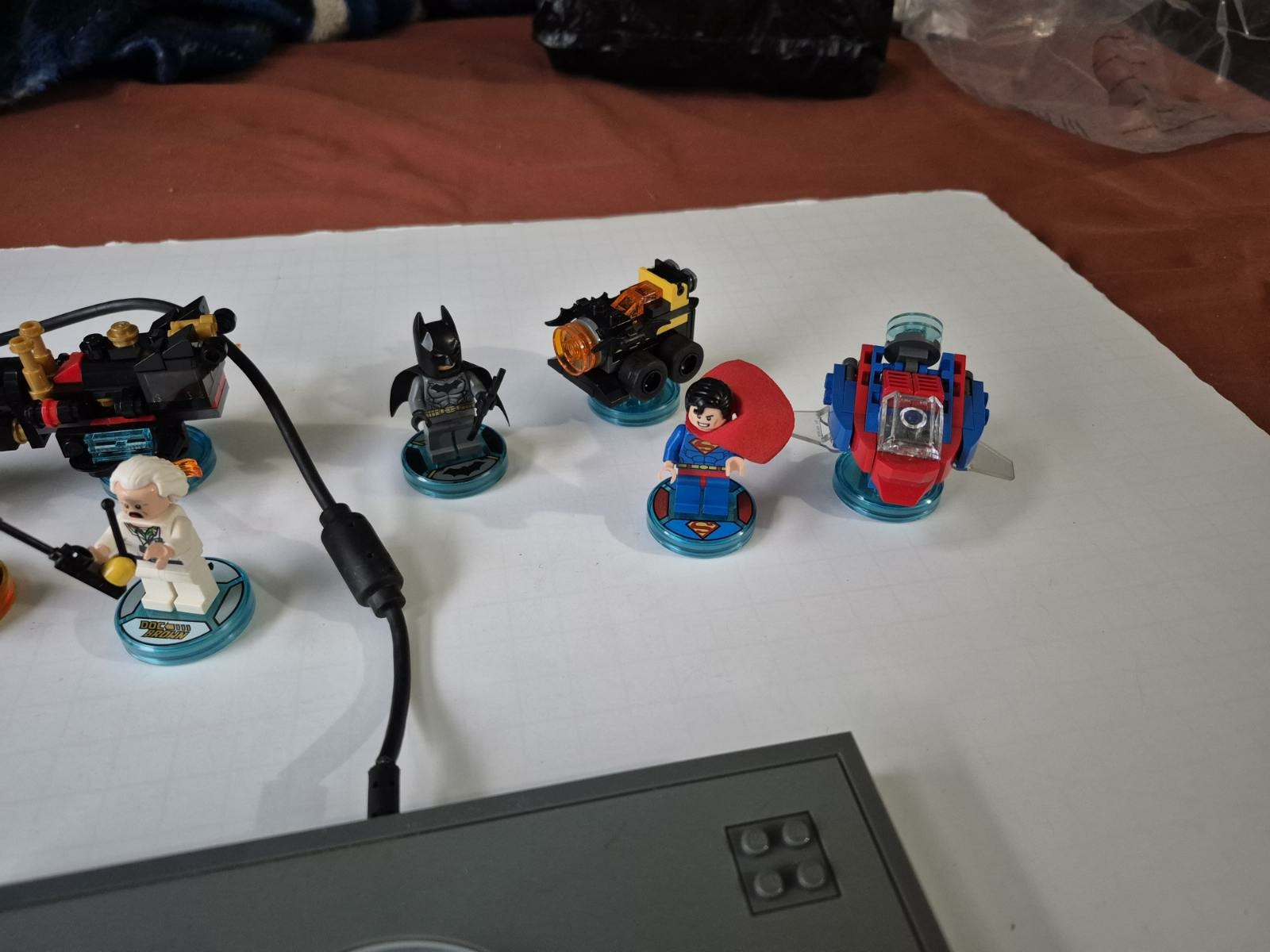 LEGO Dimensions Portal USB Powered Light-Up with Batman & Accessories