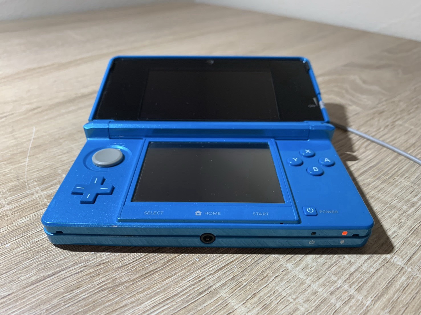 1212 Nintendo 3DS Light Blue Excellent TESTED