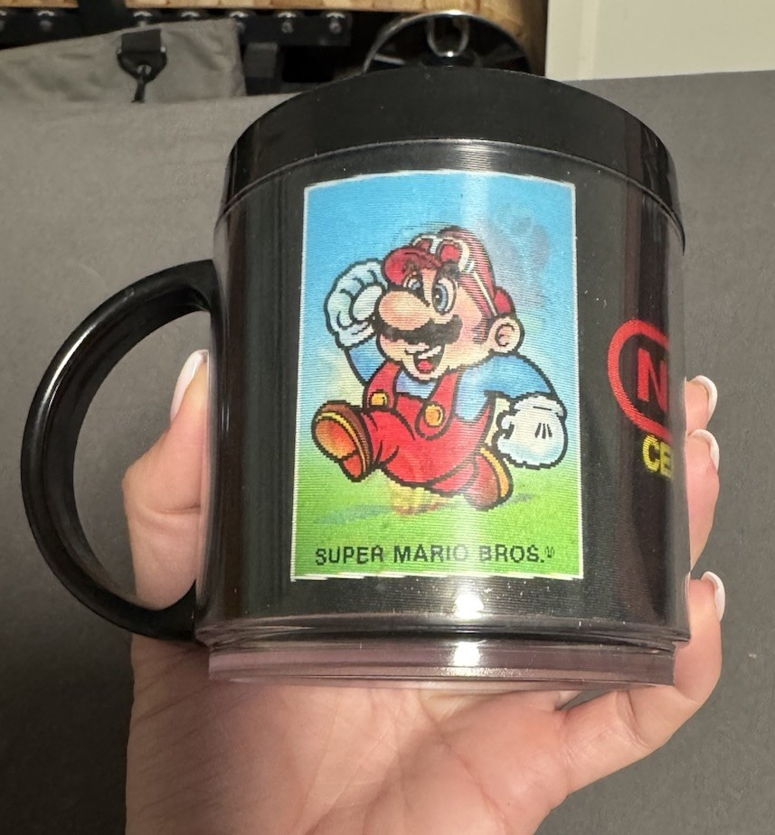 Vintage Nintendo Cereal System Holographic Motion Mug + Bonus Zelda Lenticular