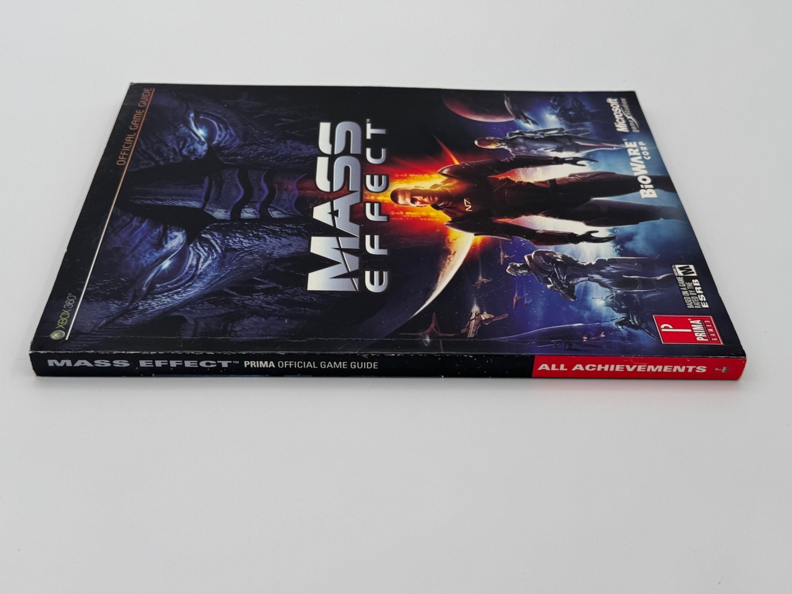 NEW Mass Effect 1 + Strategy Guide + World of Mass Effect Art Book (Xbox 360)