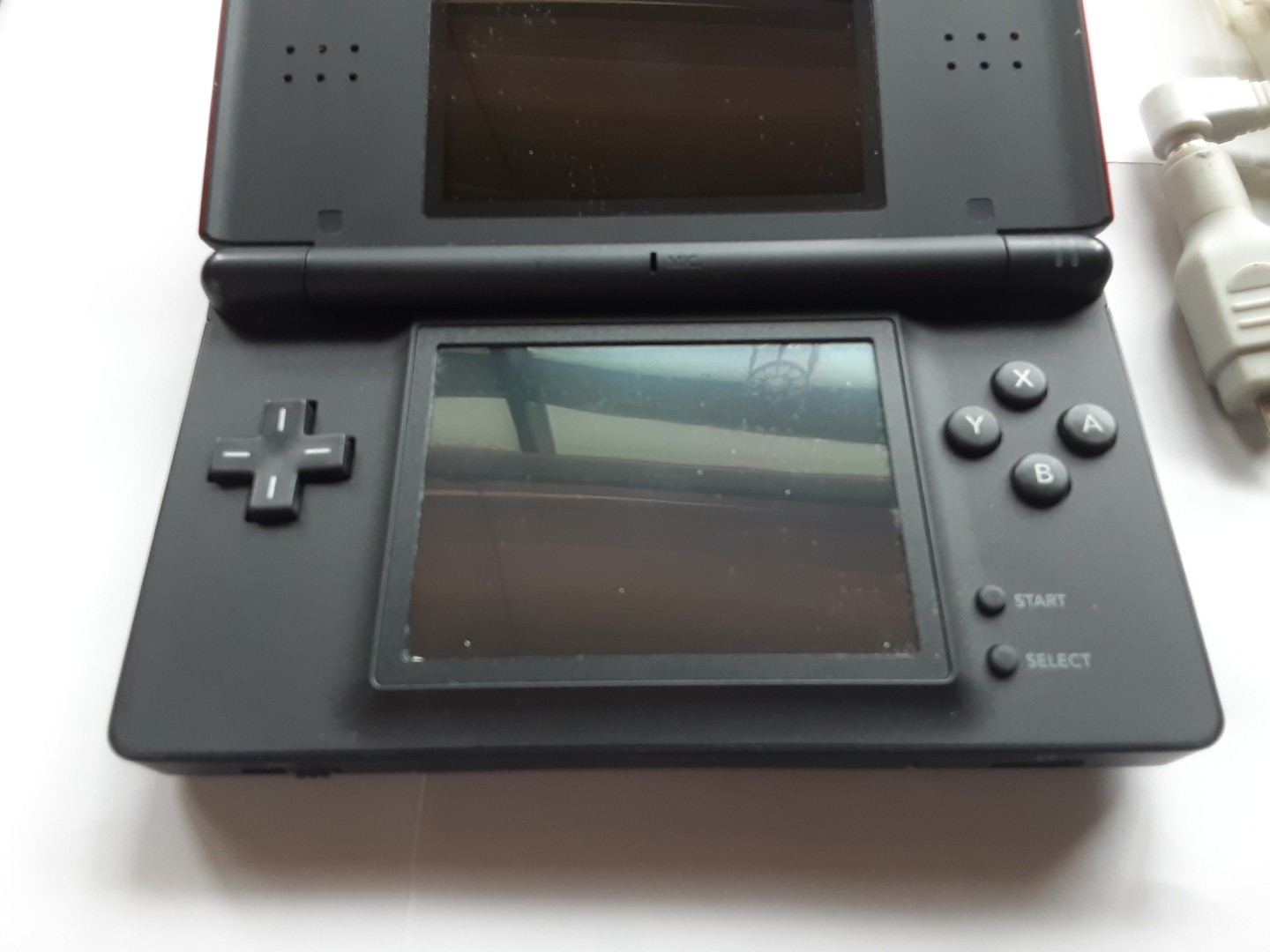 Nintendo DS Lite Crimson Handheld System – Red/Black With Charger And 1 Game