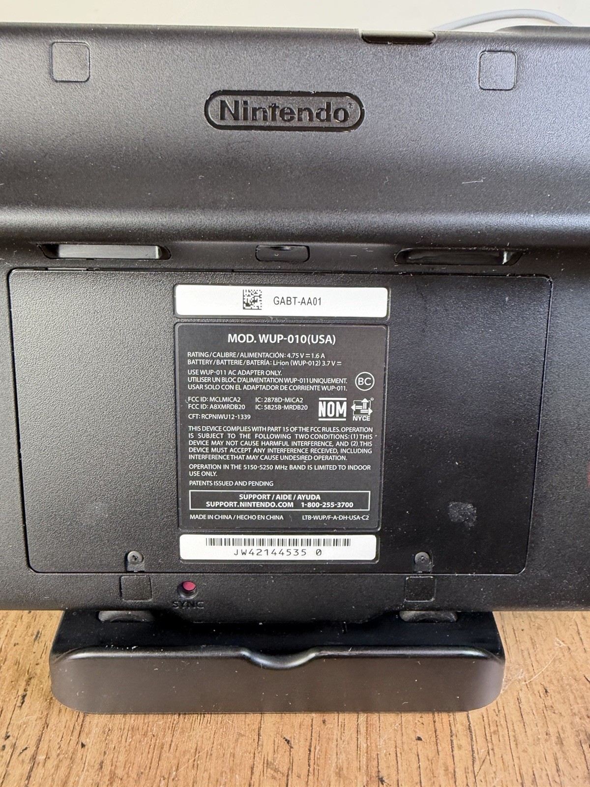 Nintendo Wii U 32GB Complete Console Bundle WUP-101(02) W Gamepad WUP-010 (USA)