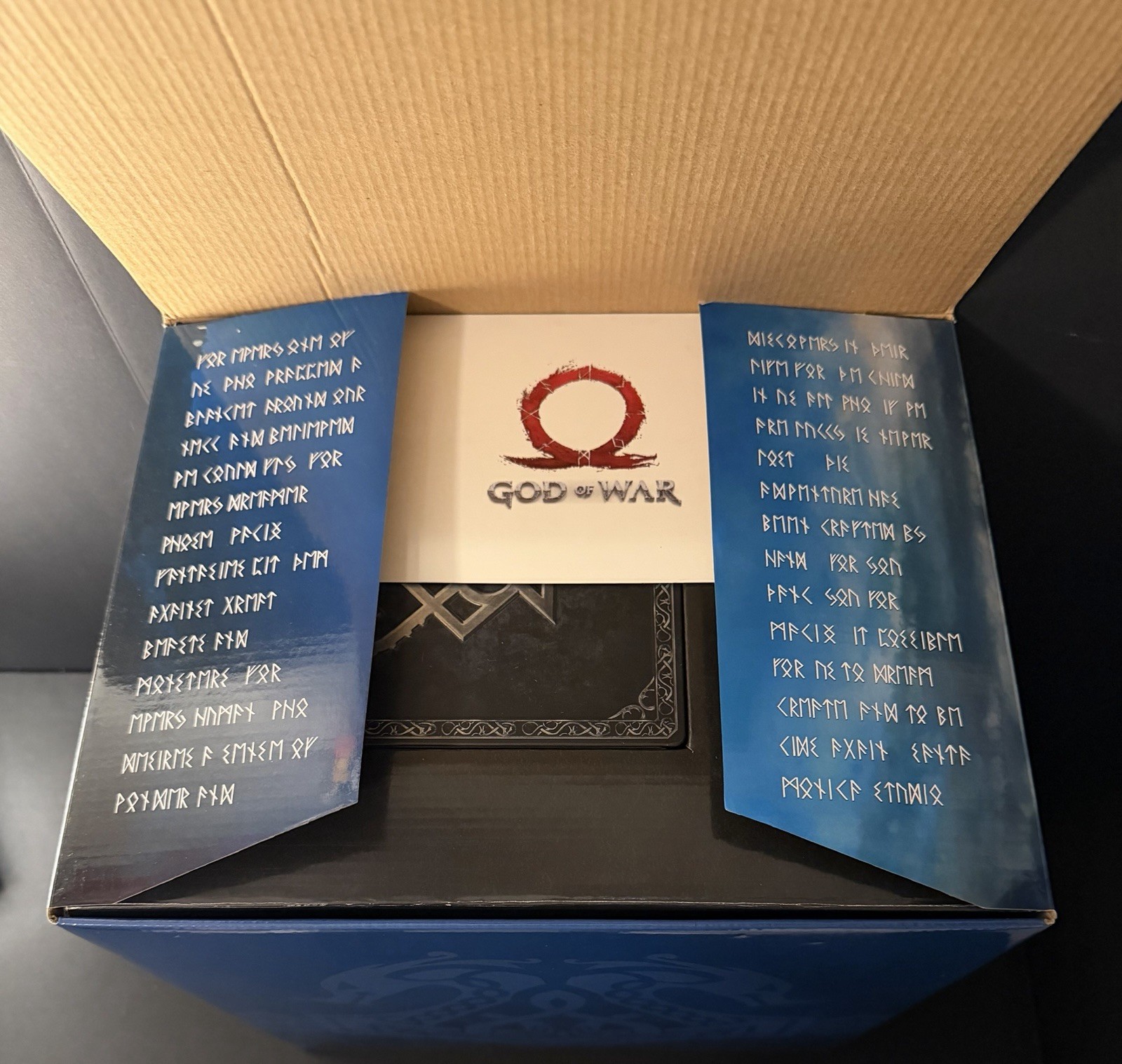 Sony PlayStation 4 God of War Collectors Edition PS4 Complete With Statue