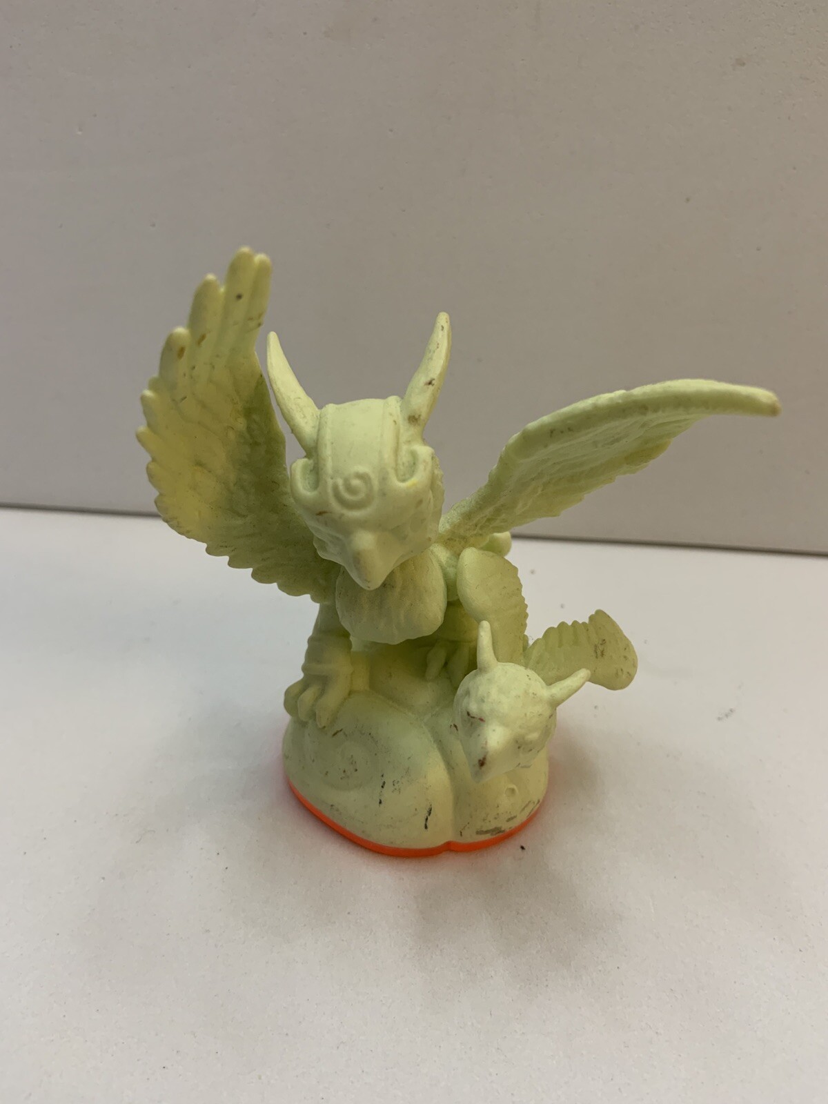 Skylanders Giants Sonic Boom & Cynder Glow in the Dark Figures Activision 2012