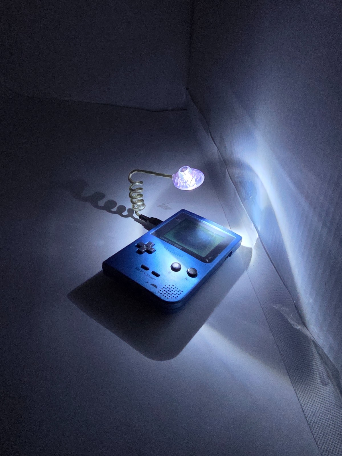 NEW Super Bright LED Snake Worm Light for GameBoy Pocket No Batteries Required Y