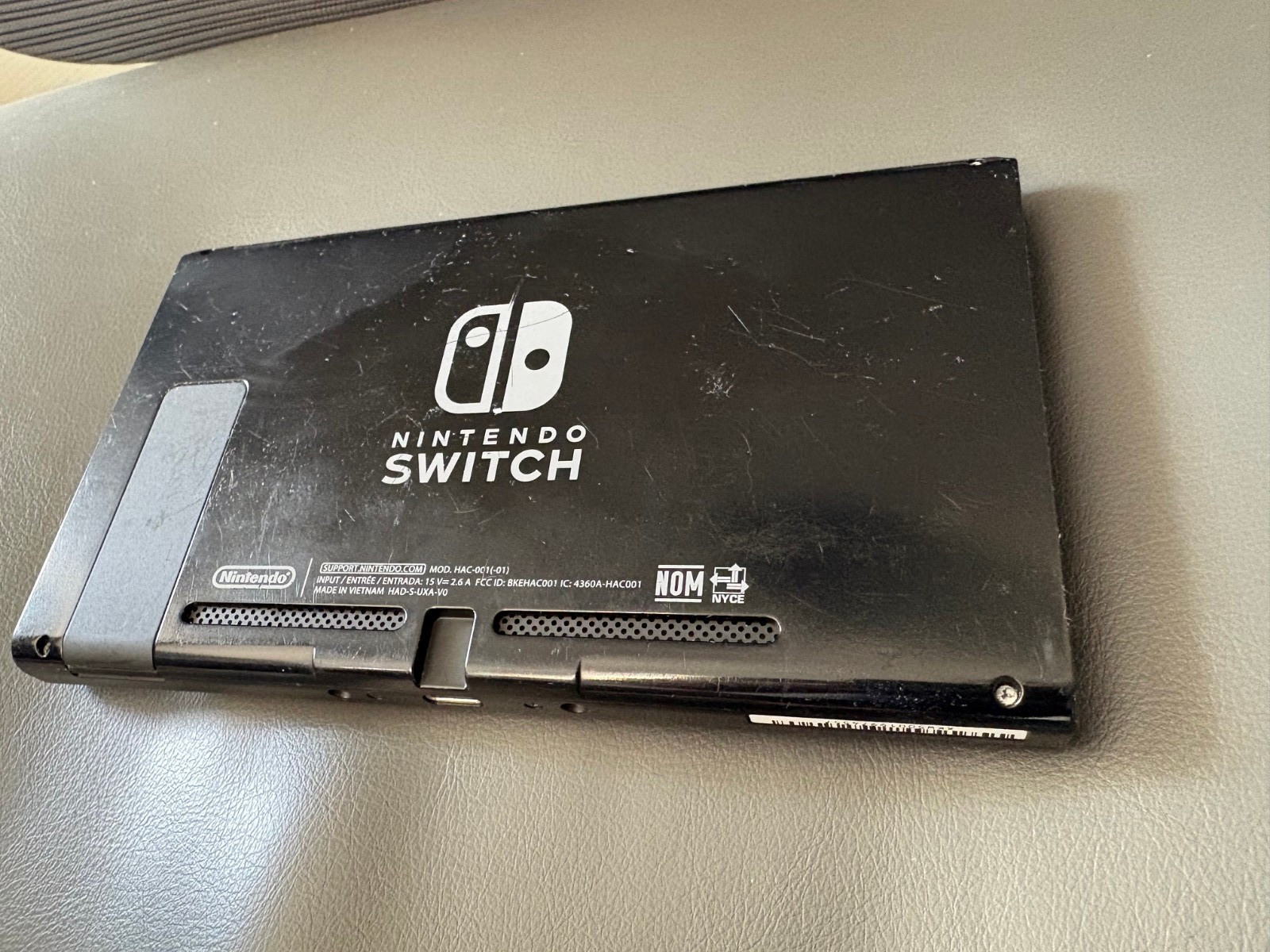 Nintendo HAC-001 32GB Switch Console – Black – CONSOLE ONLY