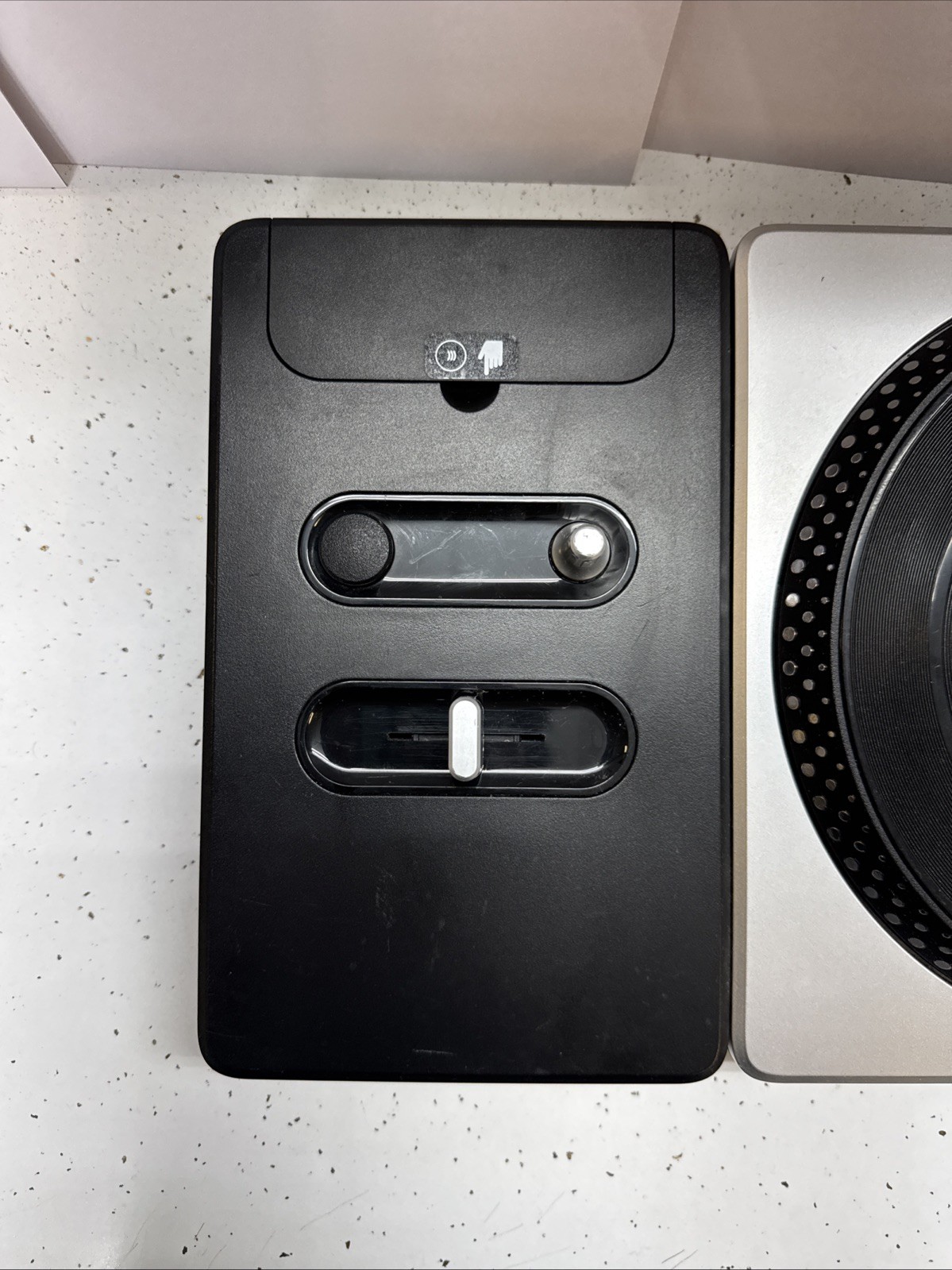 XBox 360 DJ Hero Wireless Turntable Unit