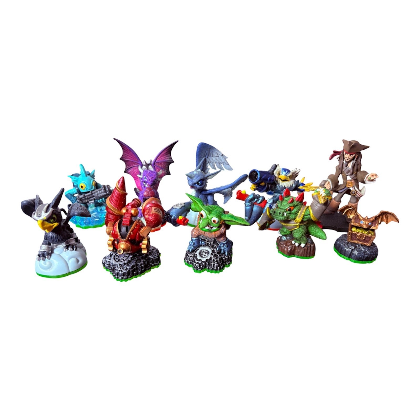 Skylanders Mixed Lot of 42 Figures Spyro, Giants, Crystals with Spyro Bag