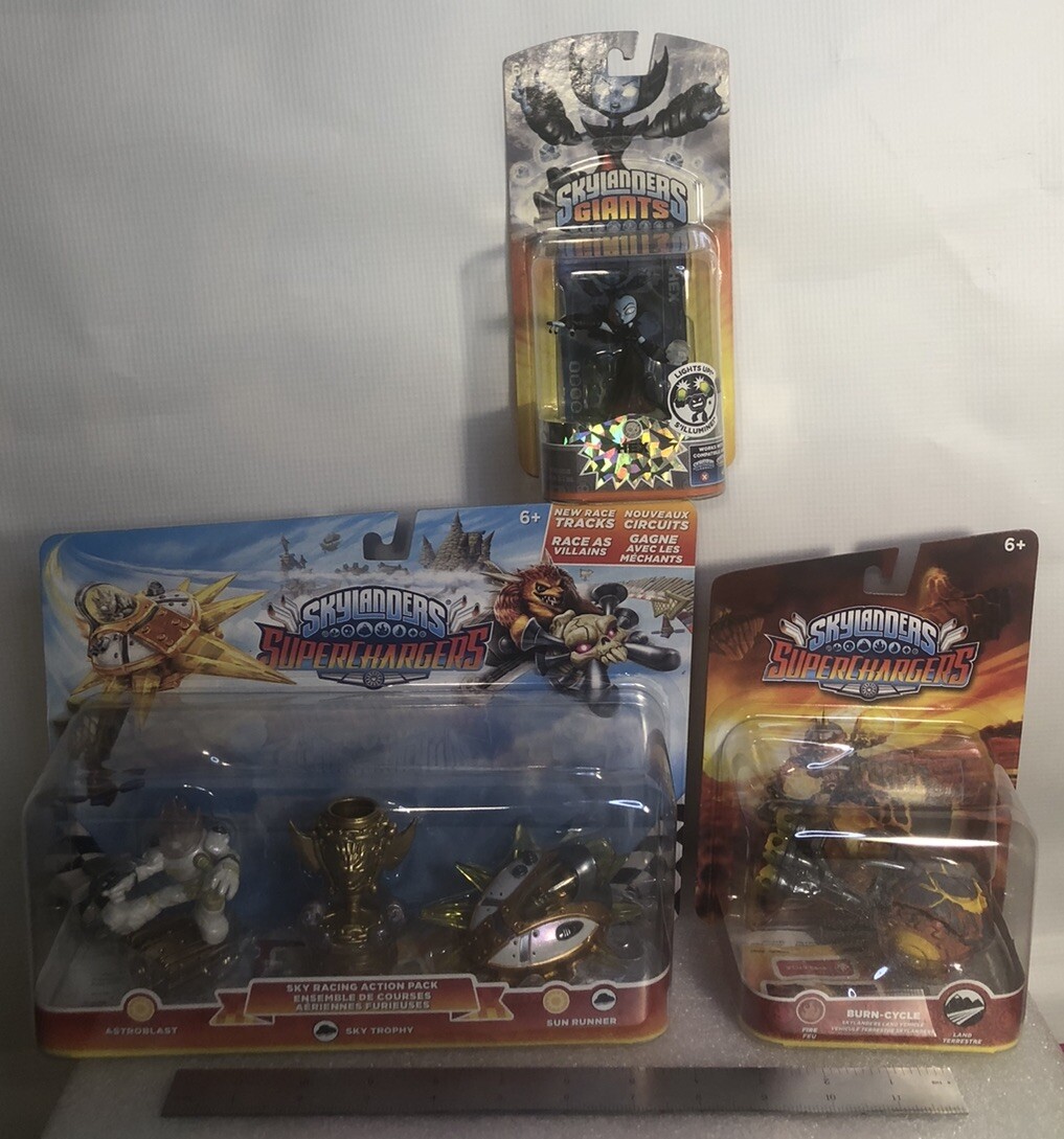 Skylanders Set of 3: Hex, Burn Cycle, & Sky Racing Action Pack