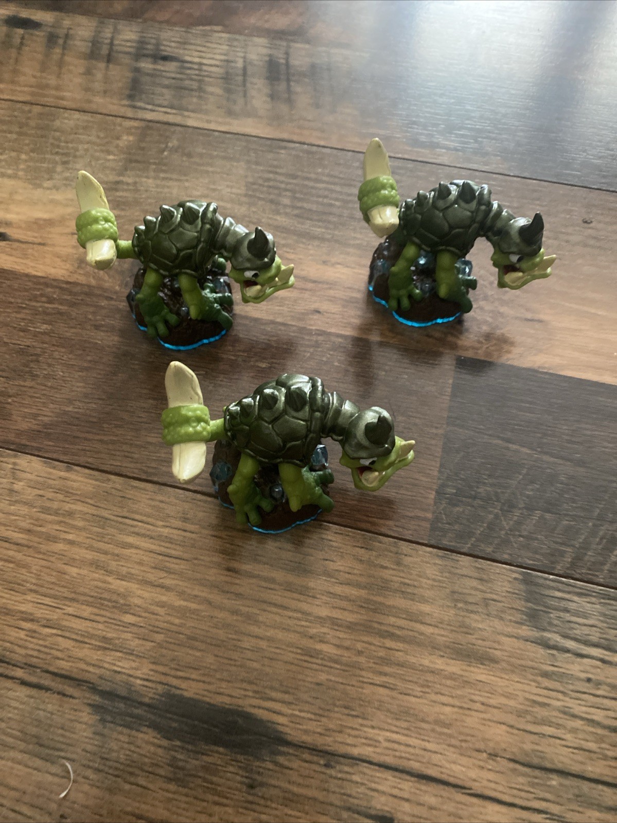 Lot Of Skylanders Swap Force Characters And Carrying Case