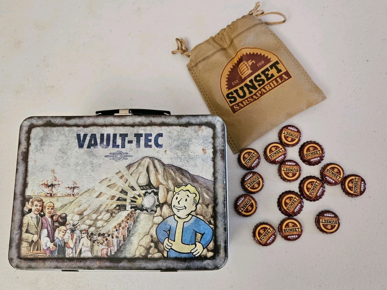 Vault-Tec Fallout Vault Boy Metal Tin Lunchbox w/ Bottle Caps & Sunset Pouch
