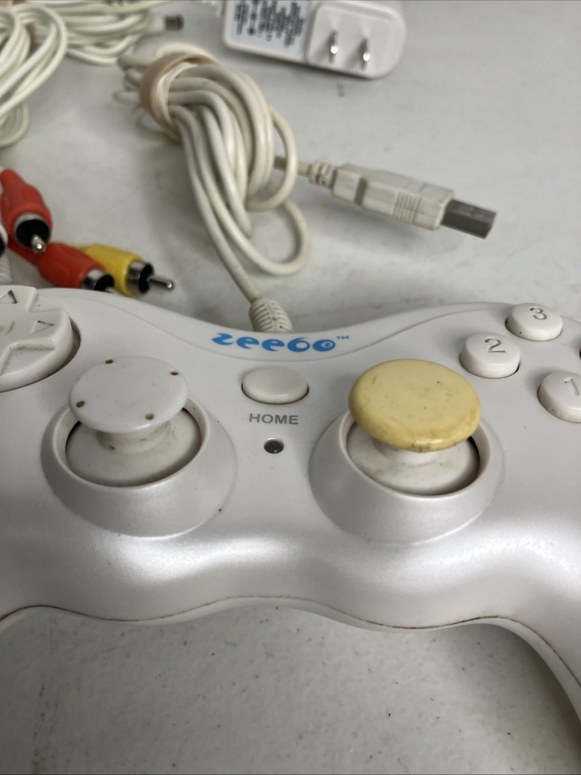 ULTRA RARE Special Edition Laser Etched Zeebo with 11 games, Controller, Works!
