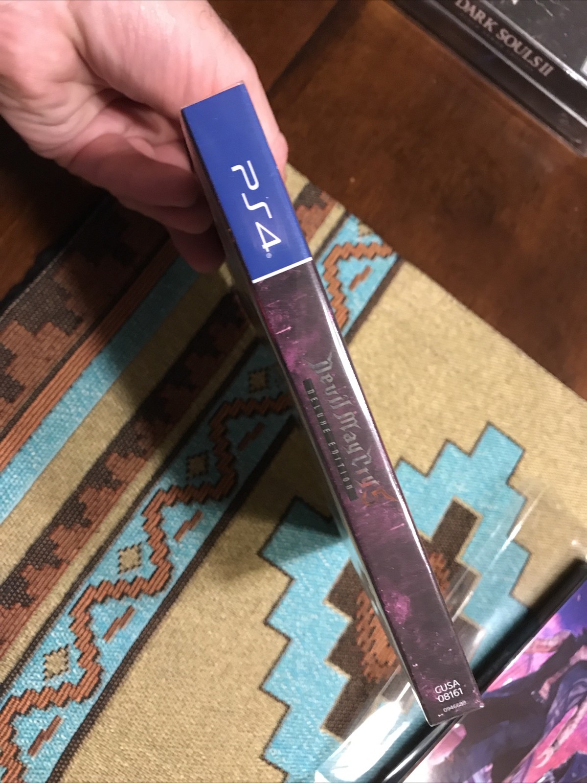 Devil May Cry V (PS4) – Deluxe UK Steelbook