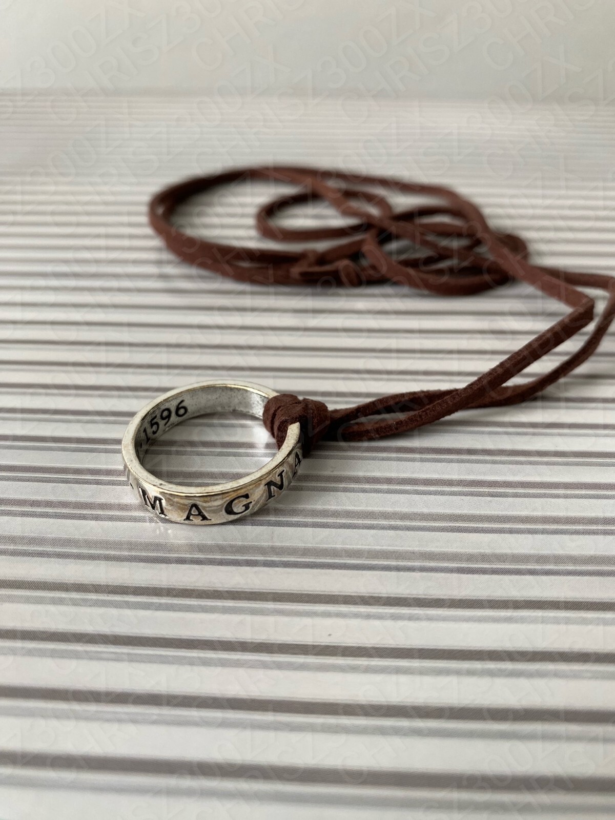Uncharted 1 2 Drake Magna Sic Parvis Ring Necklace Pendant Figure Charm Size 13