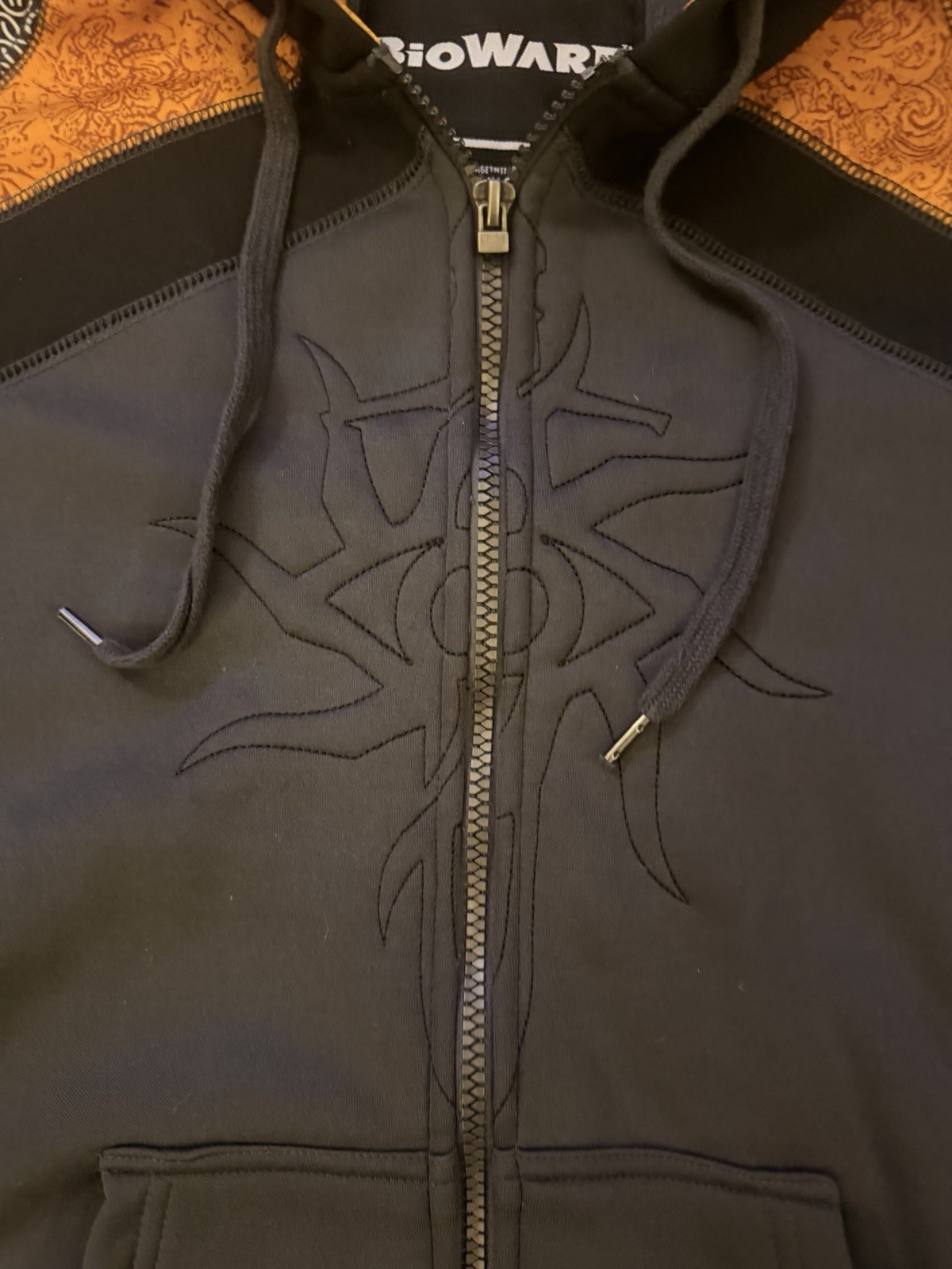 Dragon Age Inquisition BioWare Men M Size hoodie jacket NWOT