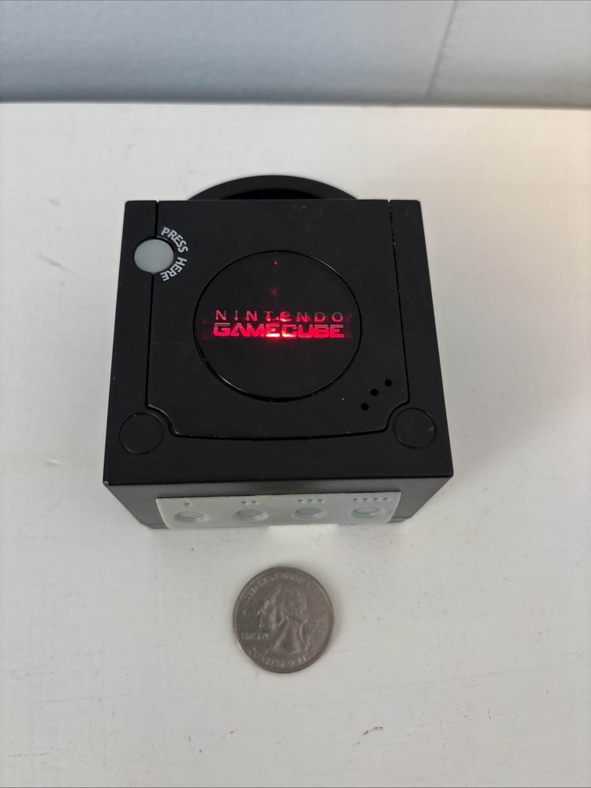 2006 Black Mini Nintendo Game Cube Gummy Candy Box-WORKS-Plays Tune Lights-Up