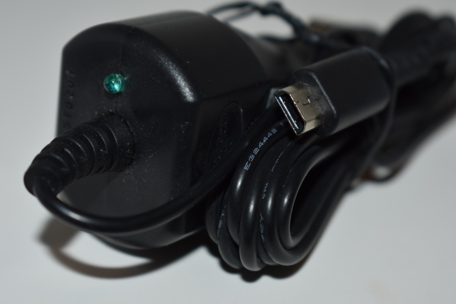 Nintendo DS Car Charger Original Good Condition DC 12v / DC 5.2V 450mA