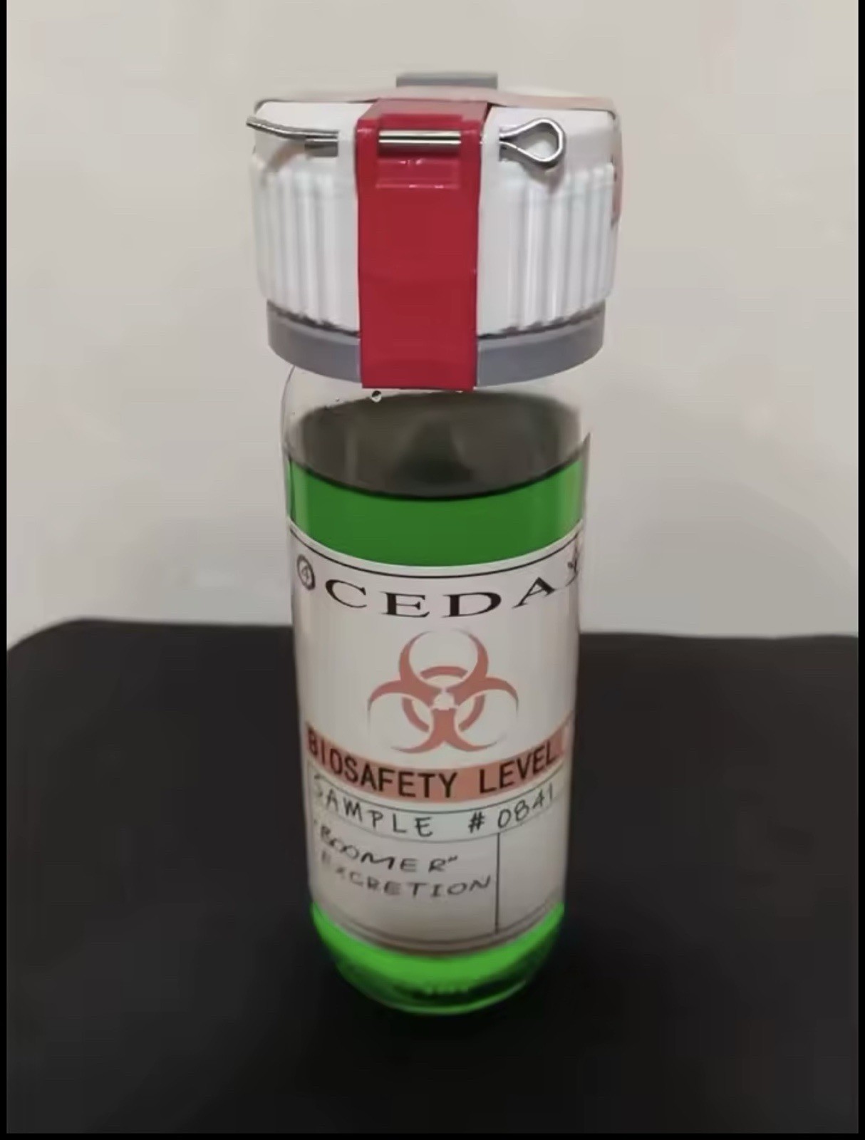 Left 4 Dead 2 Bile Bomb Replica Display Prop Zombie Game Collectible Decor Valve