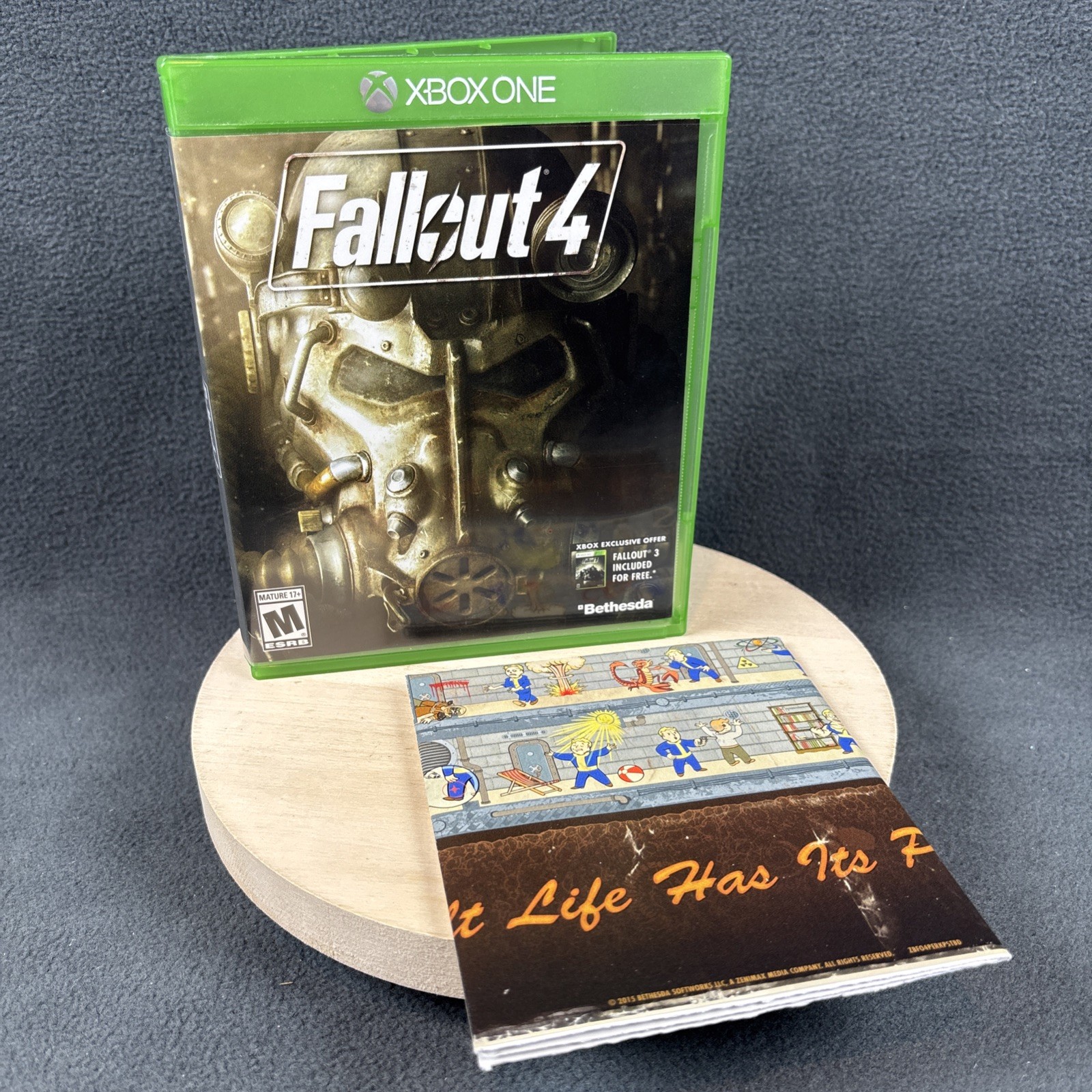 Xbox One – Fallout 4 – Complete w/ Poster – Refurbished, Excellent