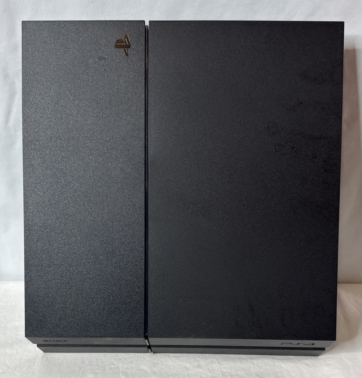 Sony PlayStation 4 Slim CUH-1215A 500GB Console With Controller & Cables